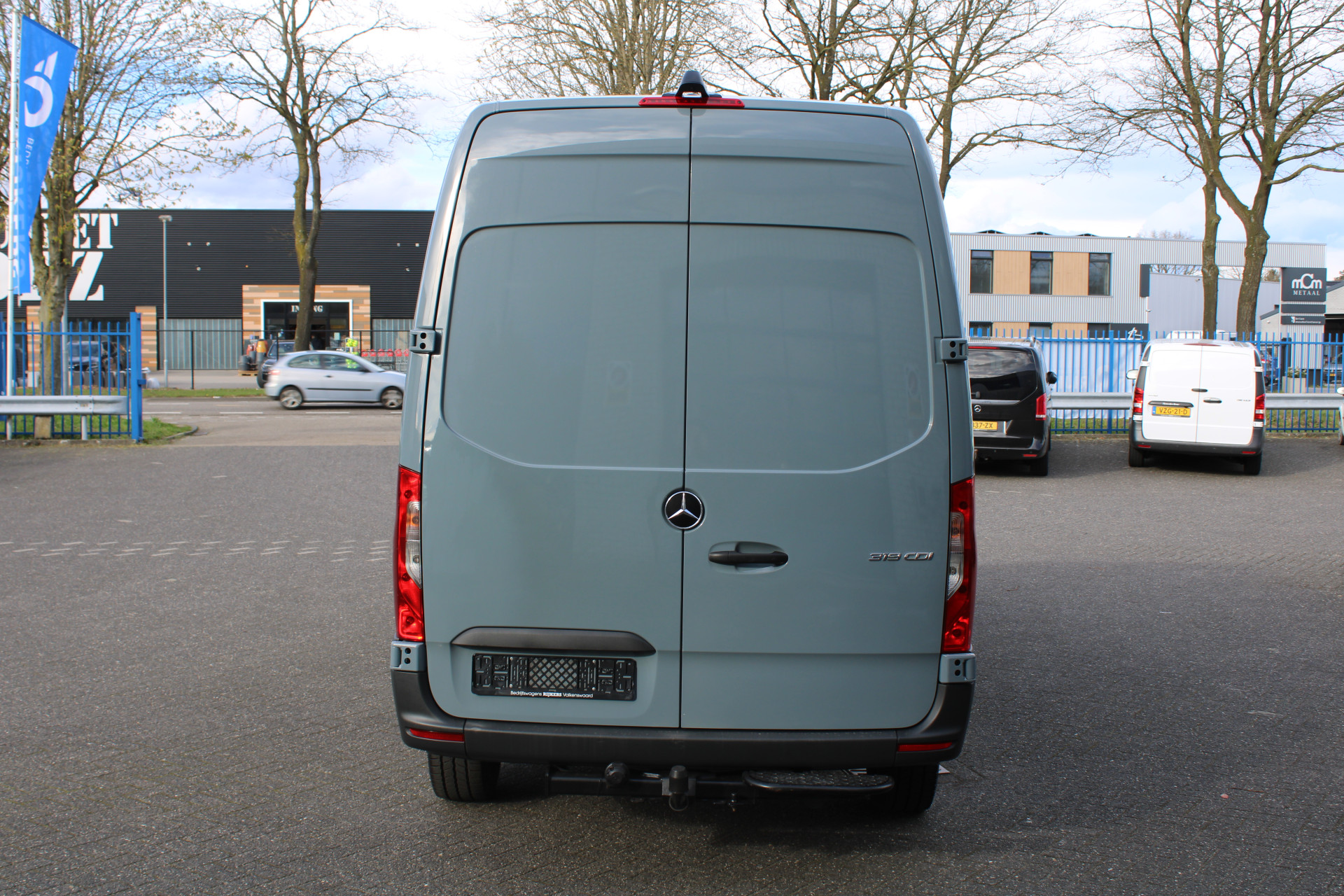 Mercedes-Benz Sprinter 12