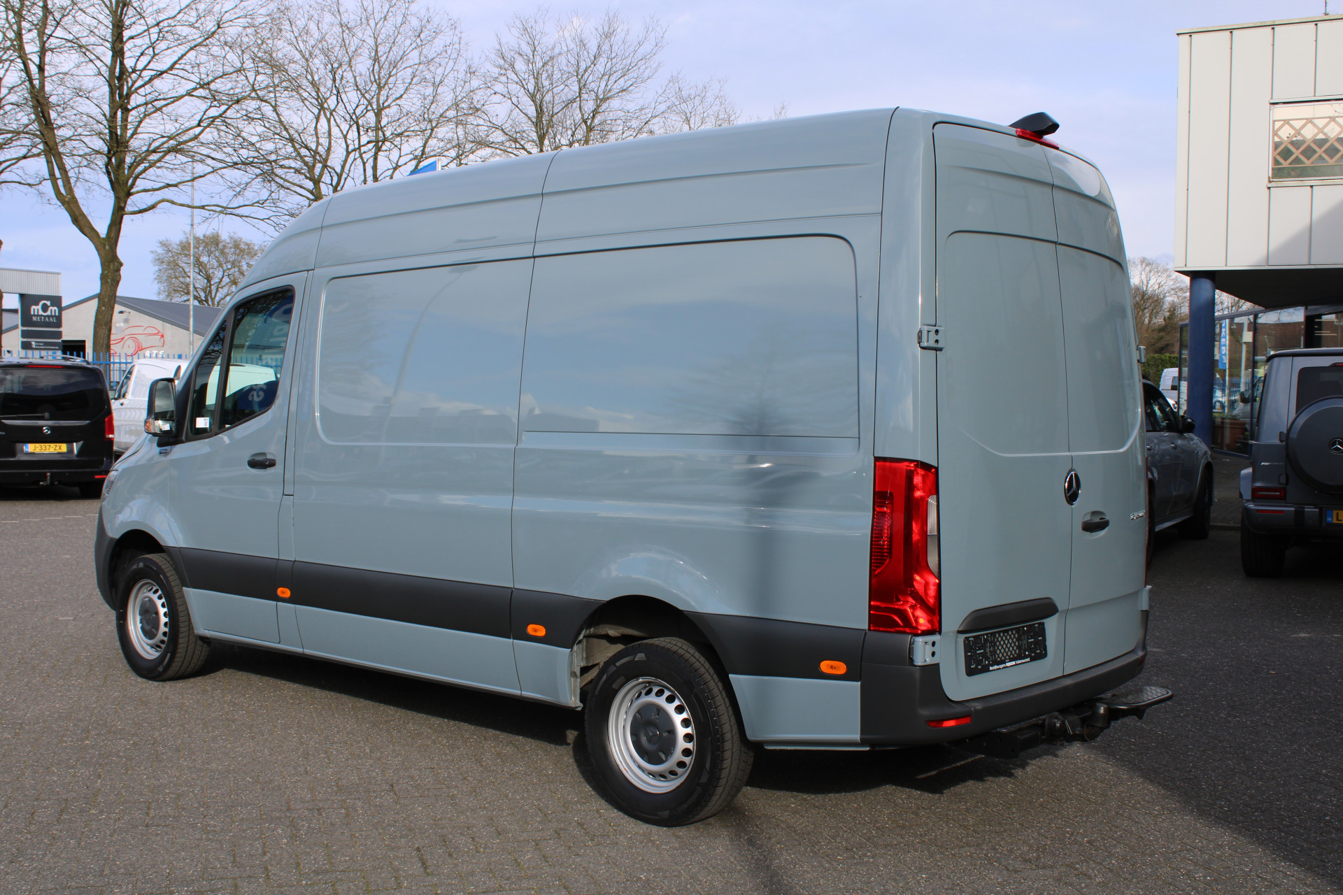 Mercedes-Benz Sprinter 14