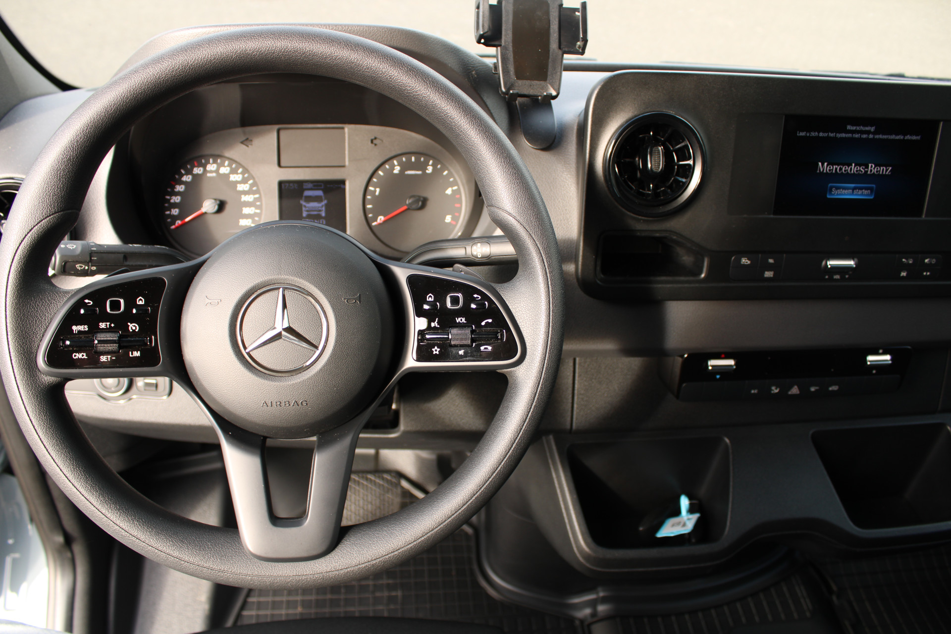 Mercedes-Benz Sprinter 15
