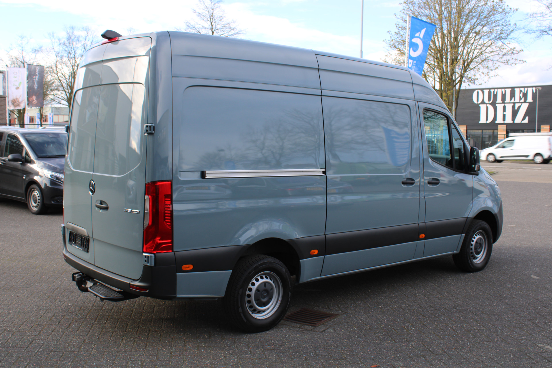 Mercedes-Benz Sprinter 2