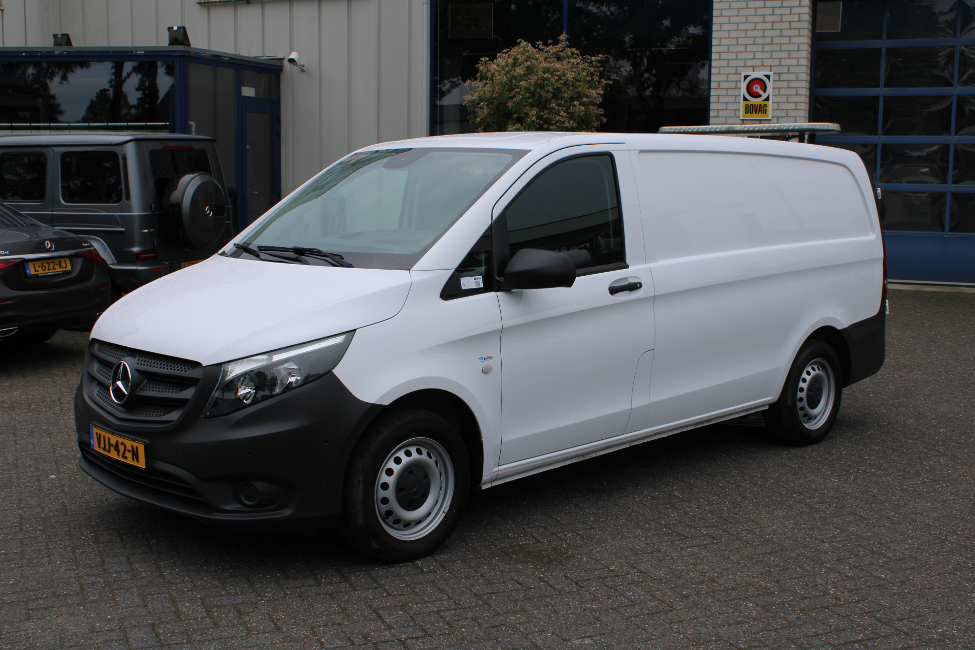 Mercedes-Benz Vito 2