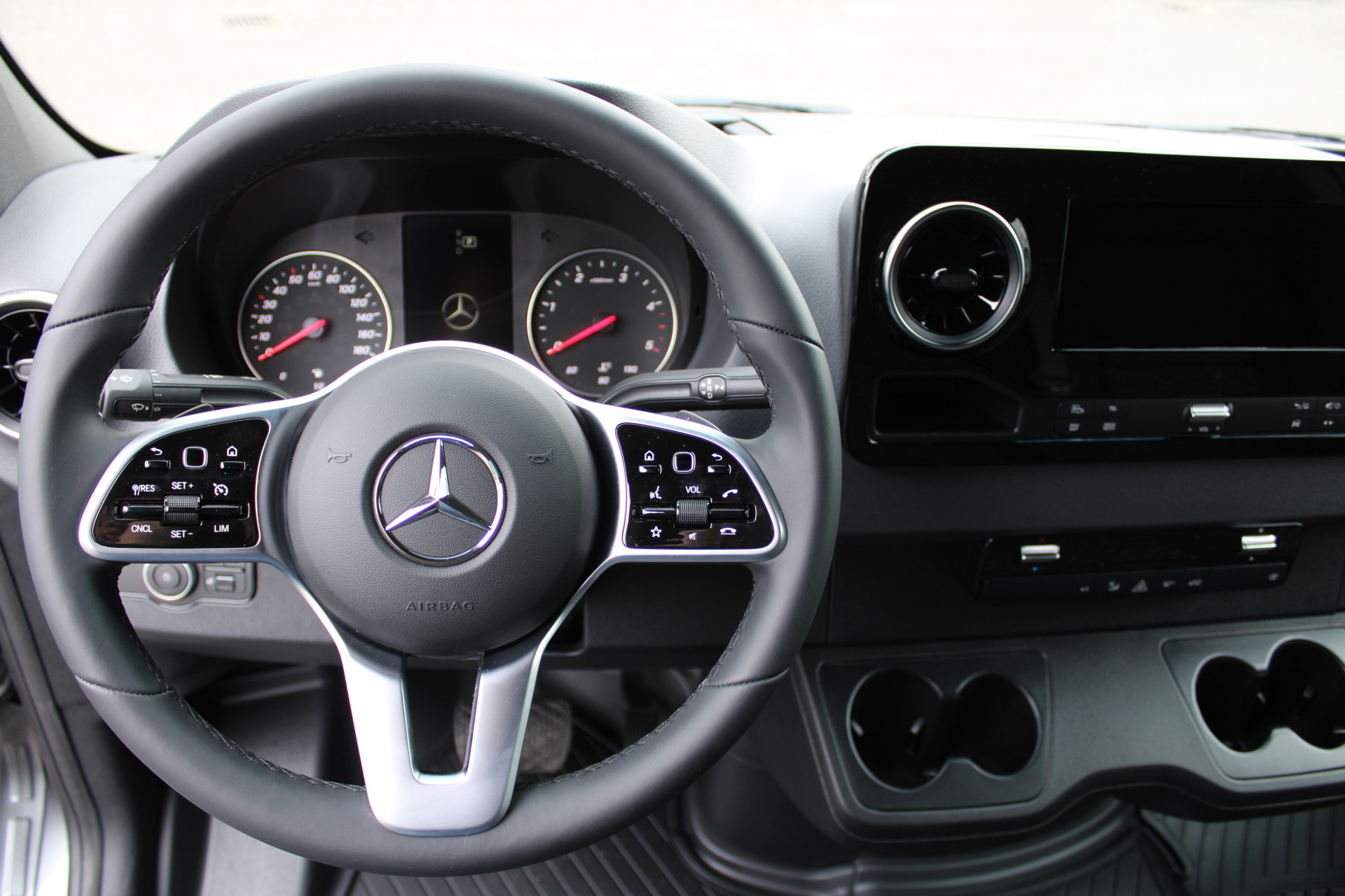 Mercedes-Benz Sprinter 15
