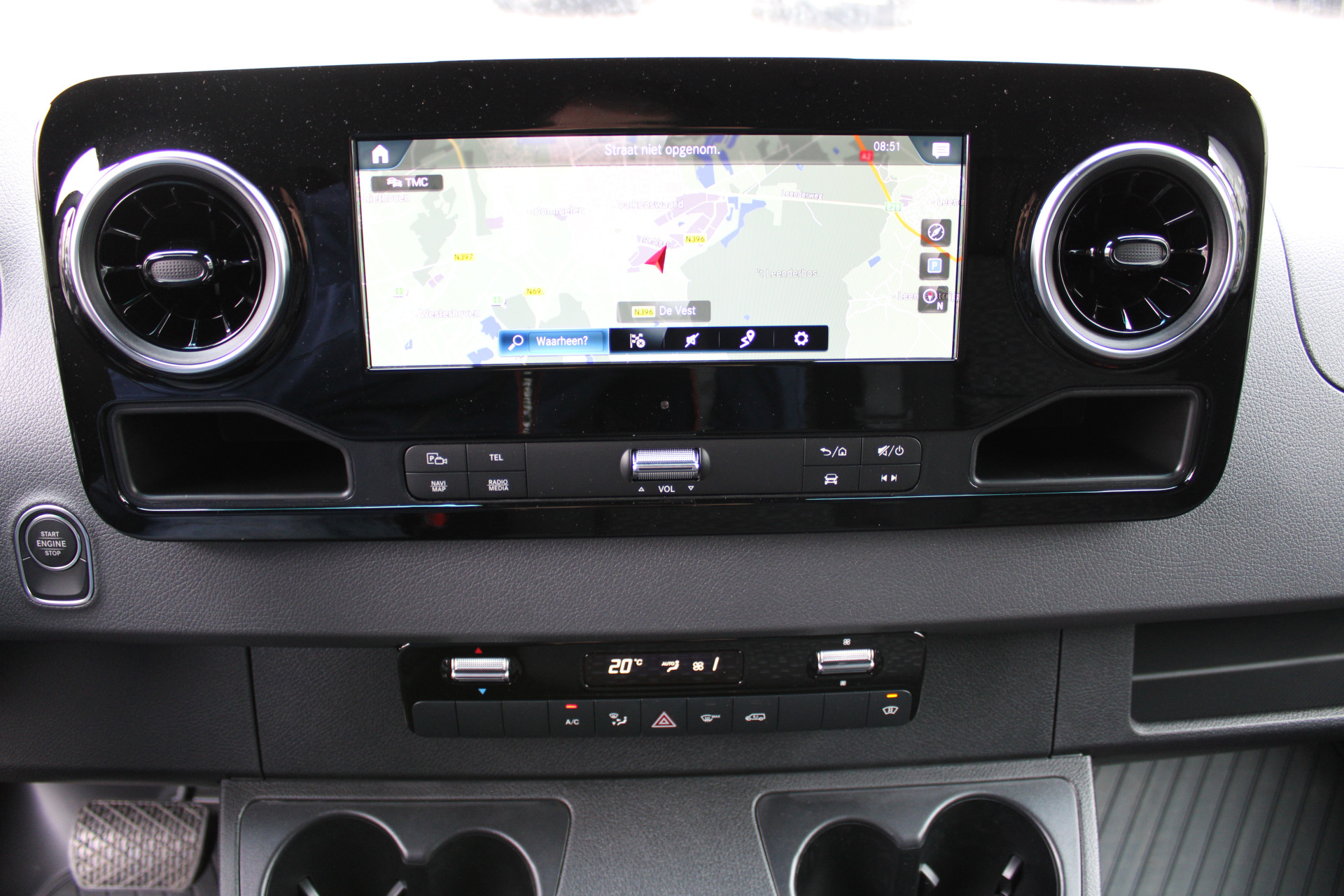 Mercedes-Benz Sprinter 4