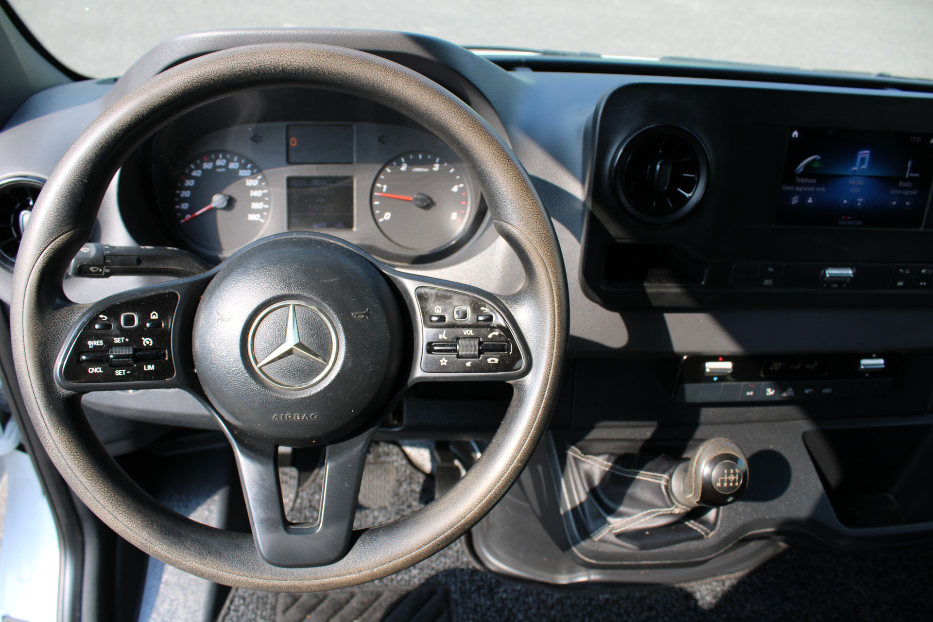 Mercedes-Benz Sprinter 12