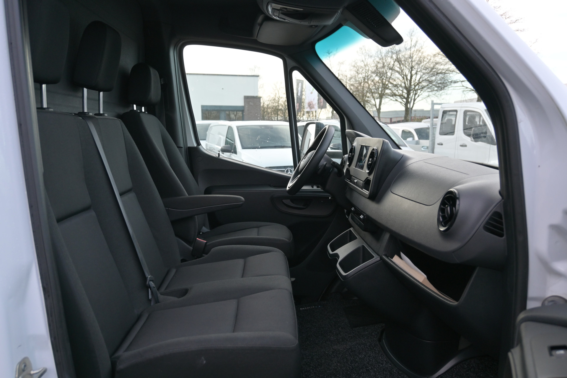 Mercedes-Benz Sprinter 10