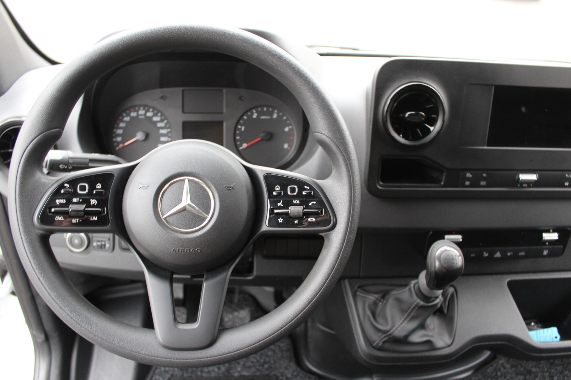 Mercedes-Benz Sprinter 15