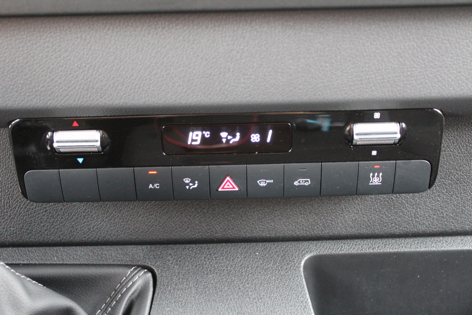 Mercedes-Benz Sprinter 8