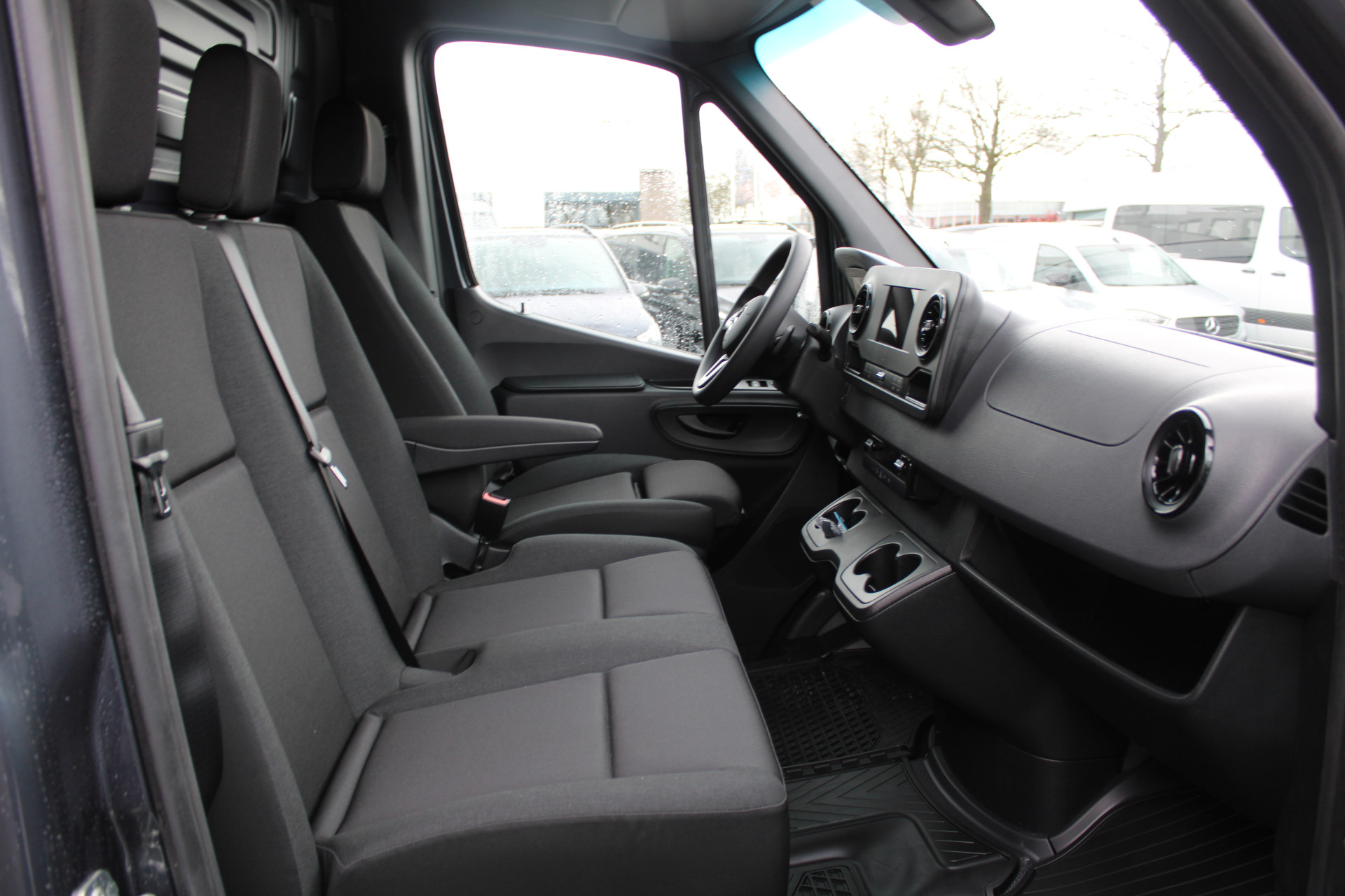 Mercedes-Benz Sprinter 10