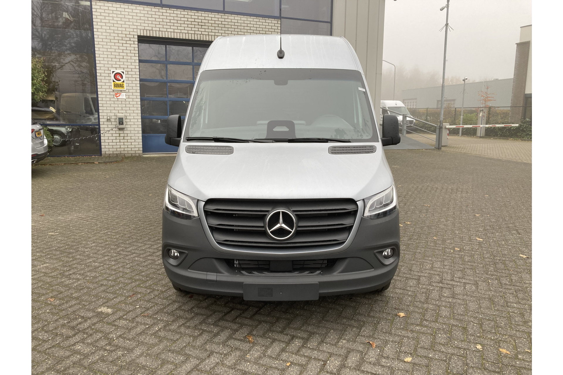 Mercedes-Benz Sprinter 1