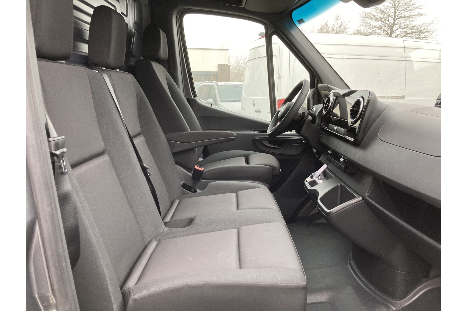 Mercedes-Benz Sprinter 8