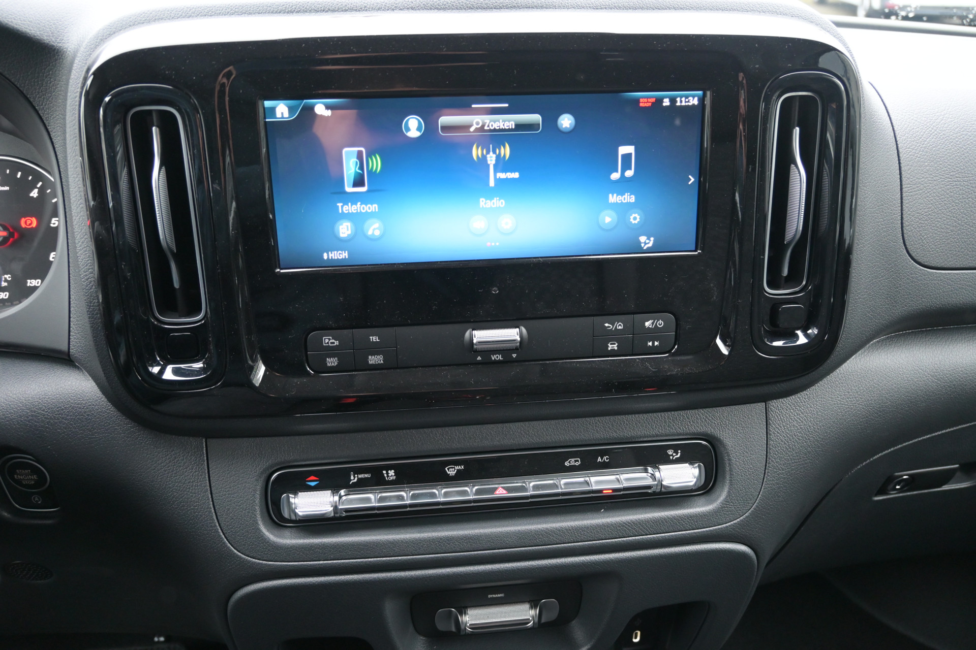 Mercedes-Benz Vito 16