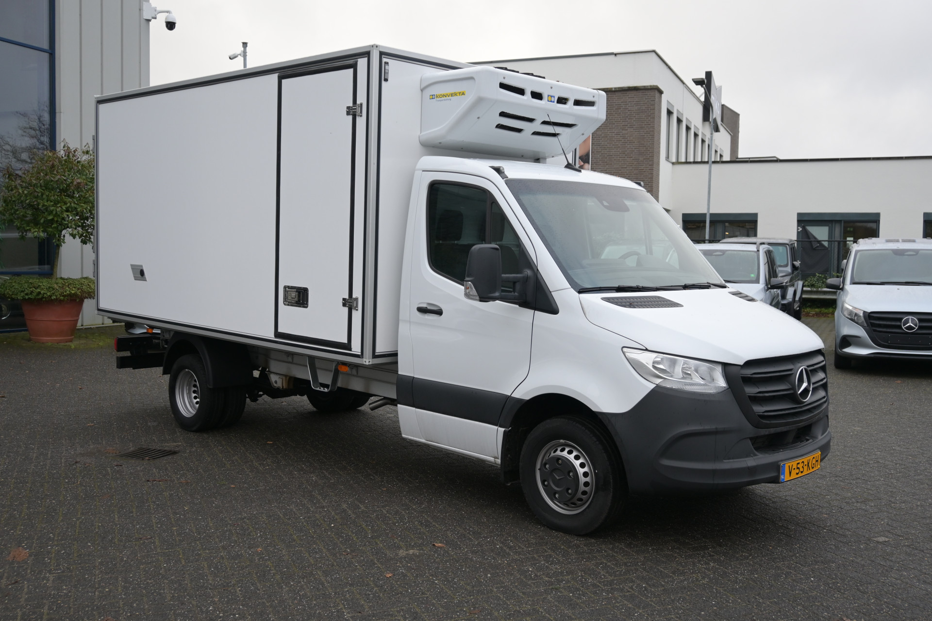 Mercedes-Benz Sprinter 8