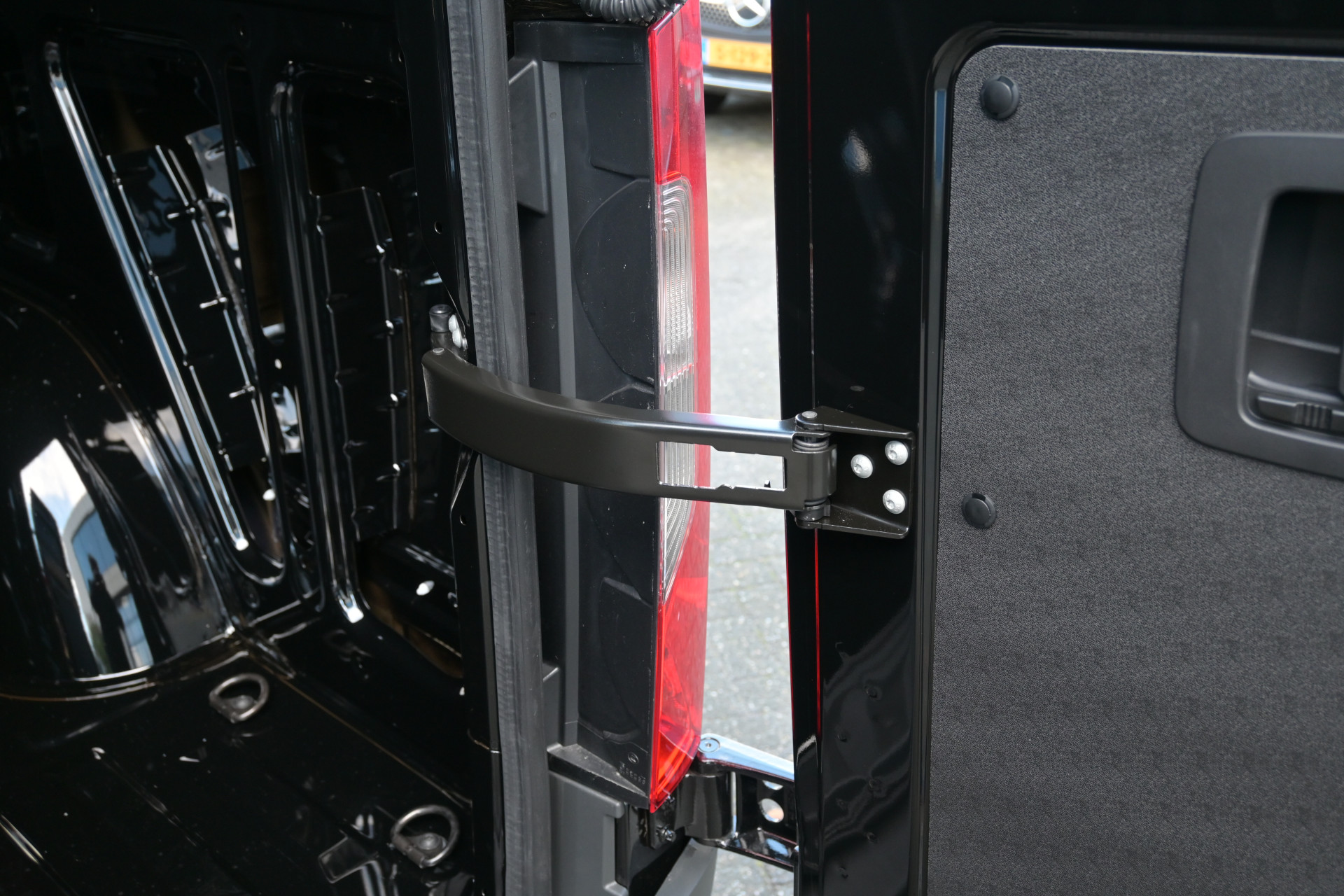 Mercedes-Benz Sprinter 11