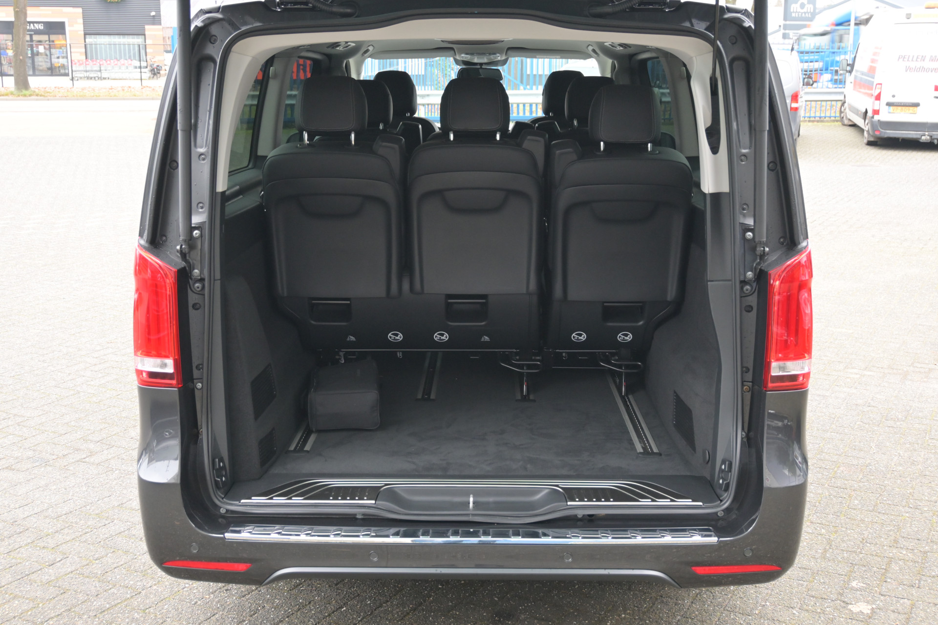 Mercedes-Benz EQV 14