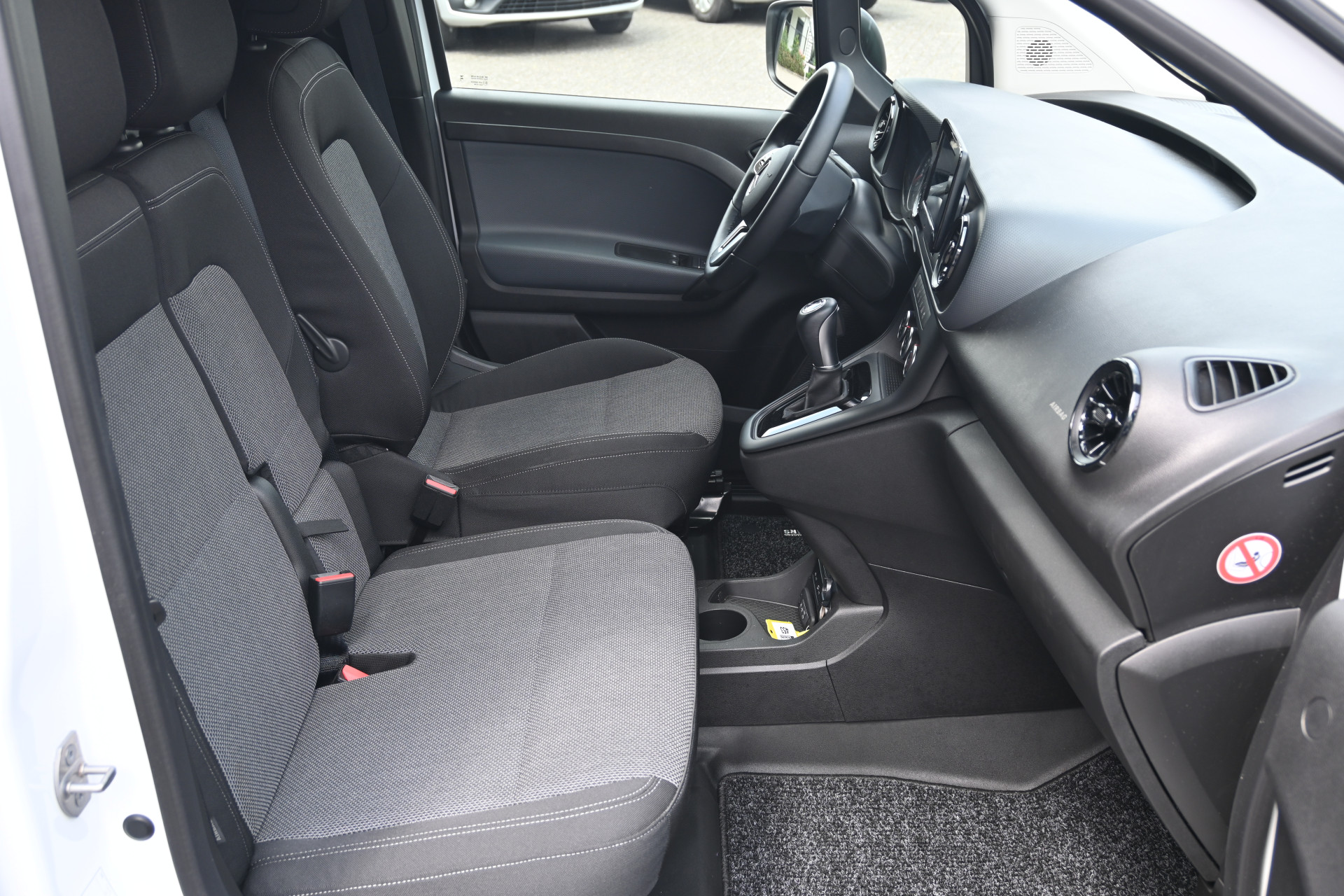 Mercedes-Benz Citan 6