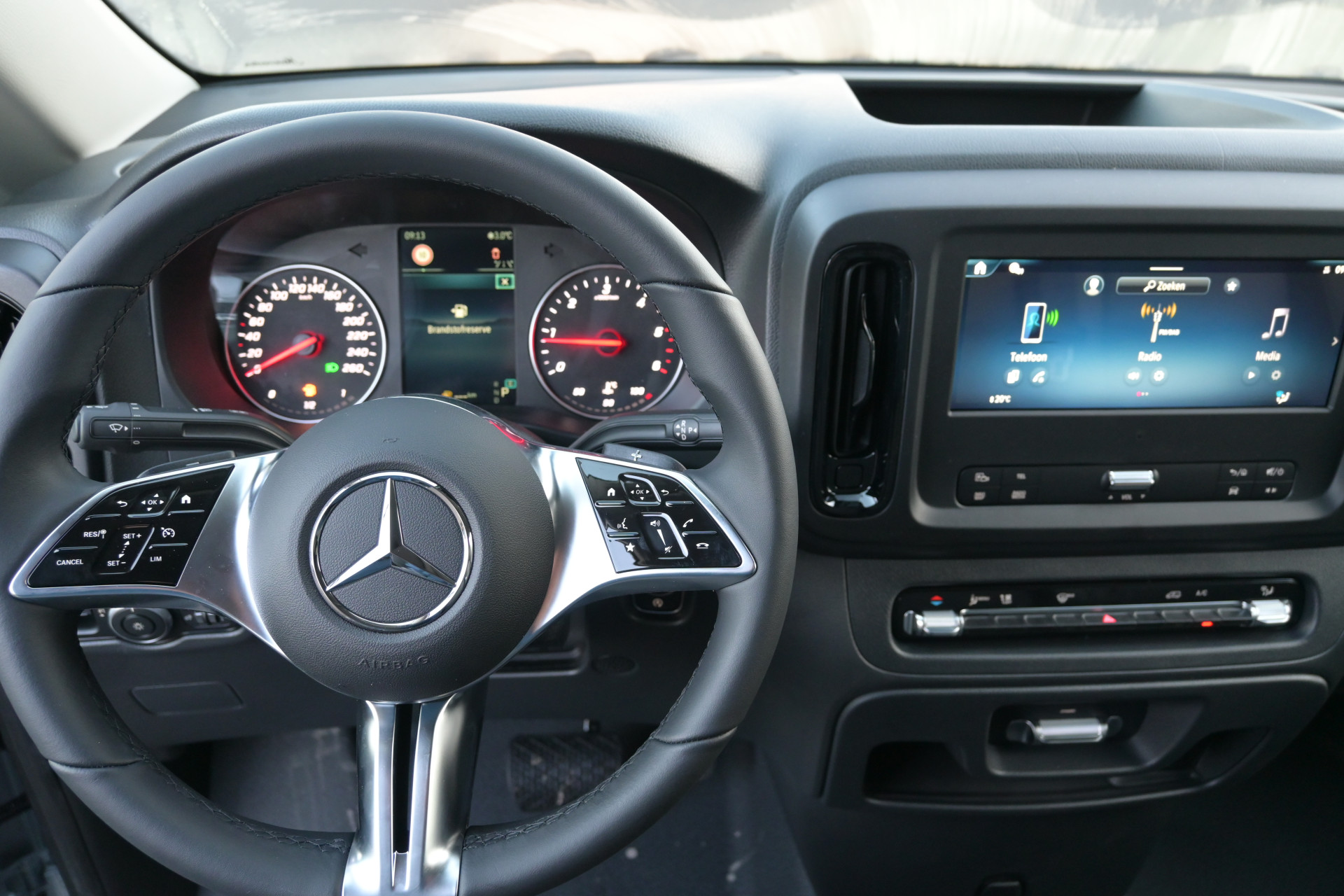 Mercedes-Benz Vito 11