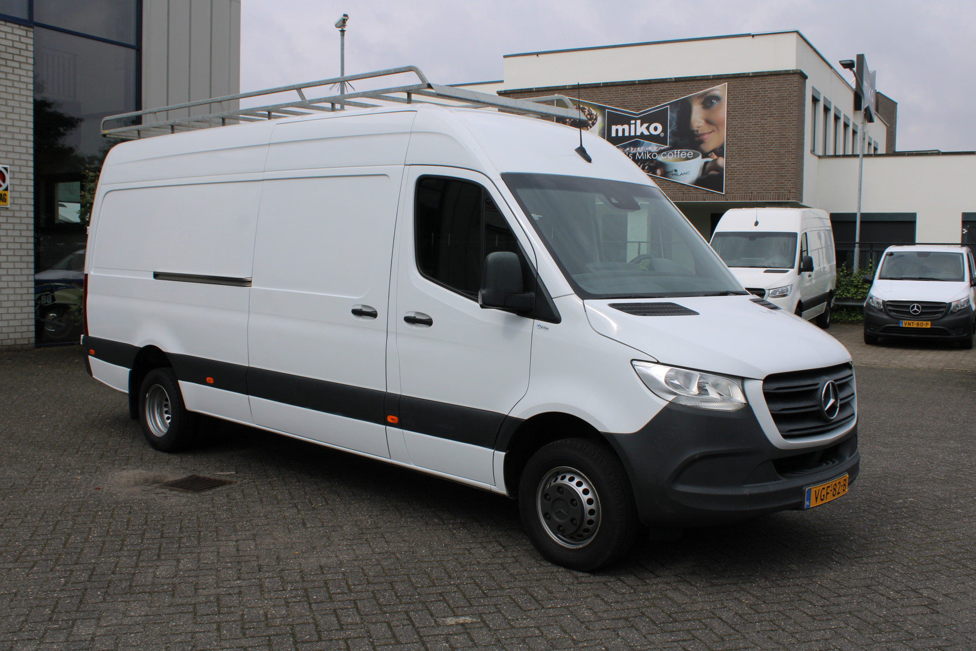 Mercedes-Benz Sprinter 8