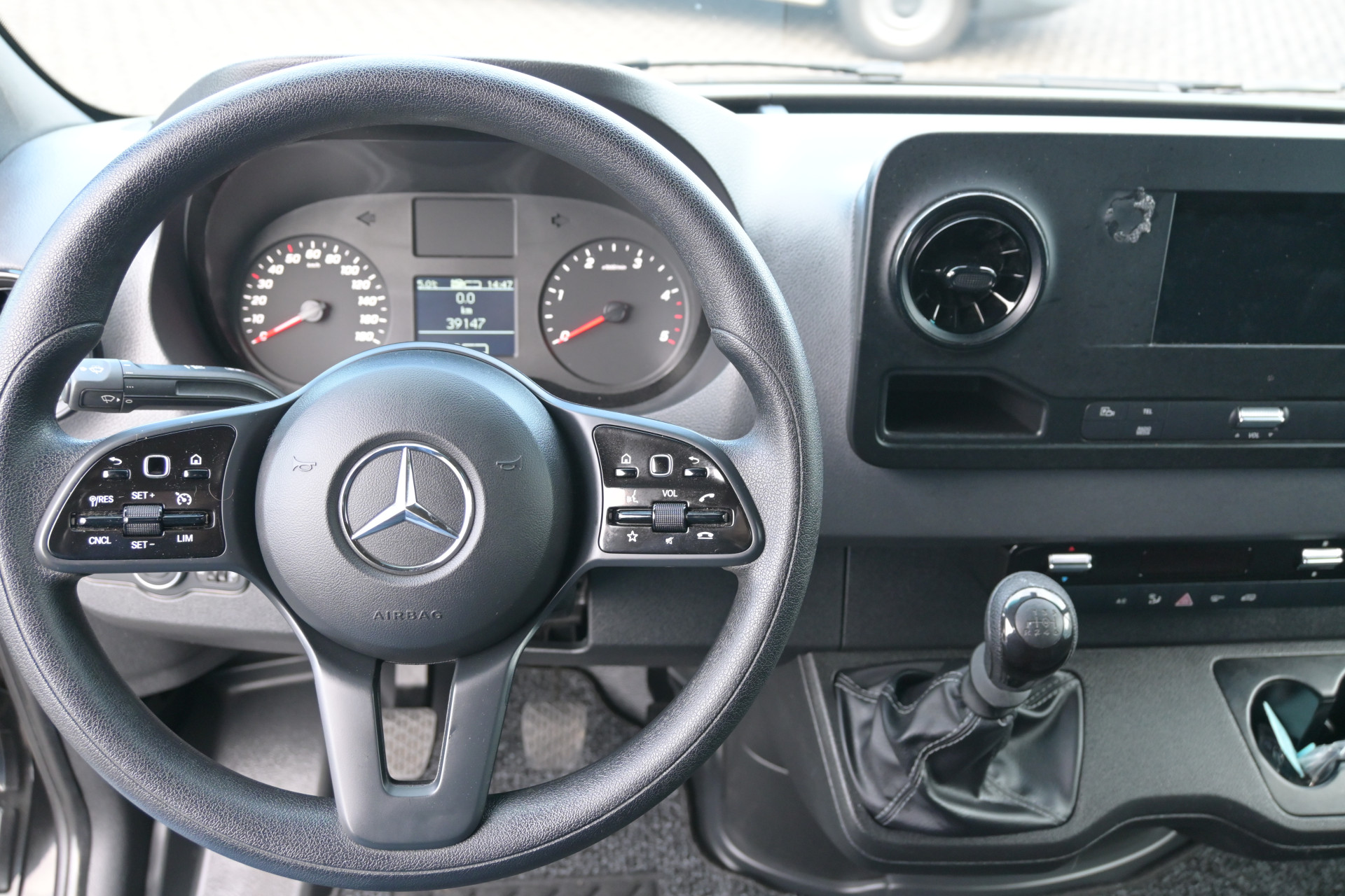 Mercedes-Benz Sprinter 12