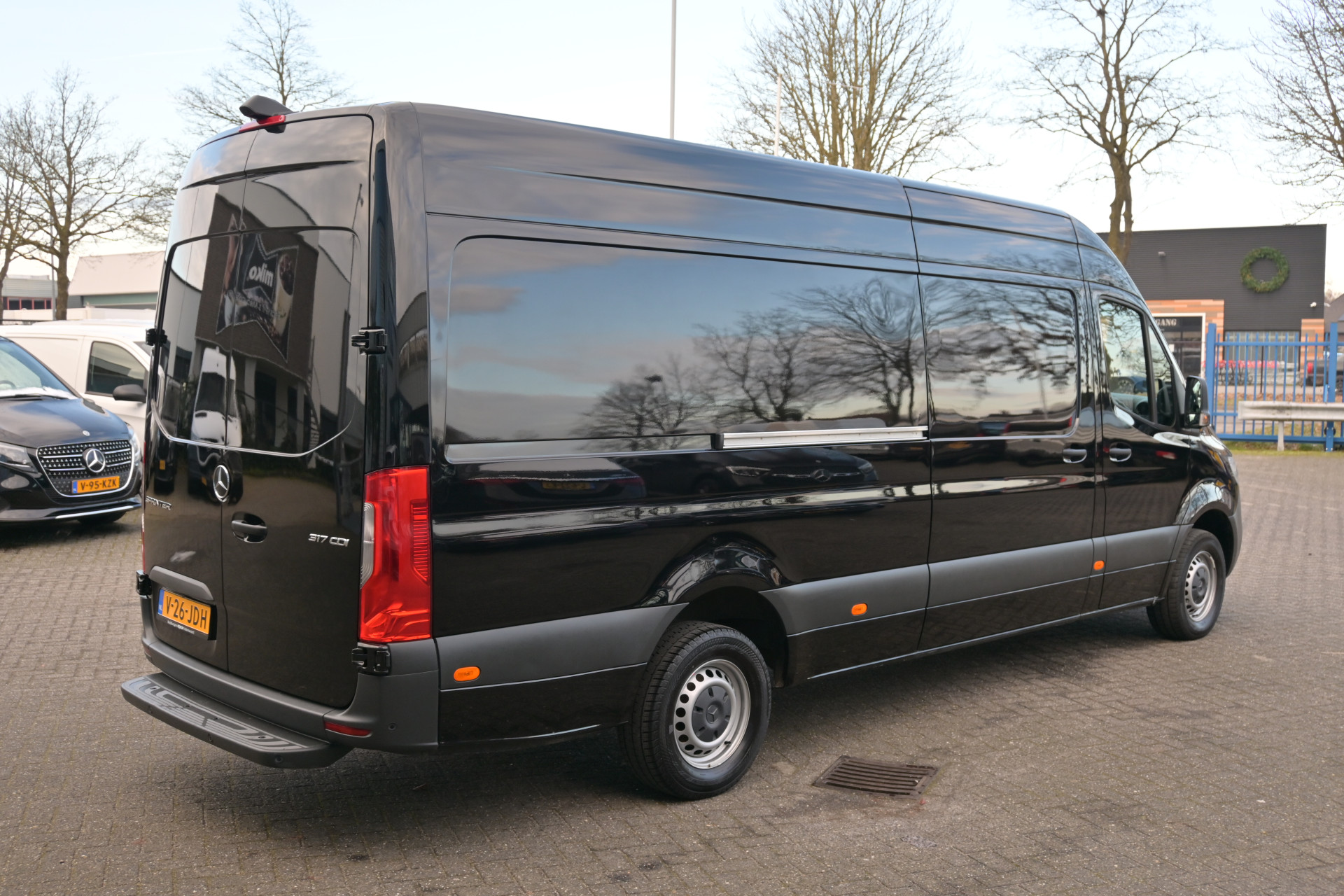 Mercedes-Benz Sprinter 2