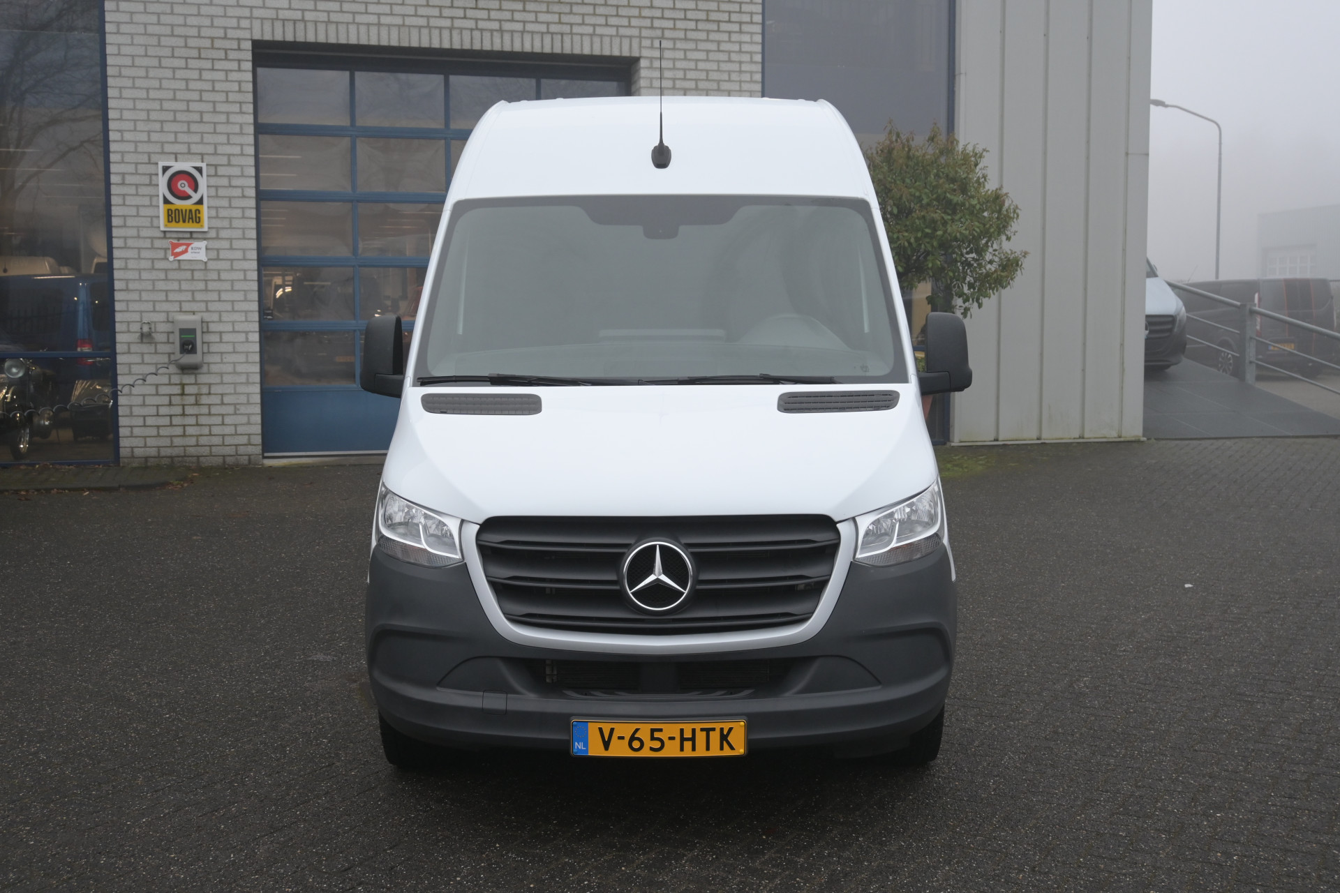 Mercedes-Benz Sprinter 1