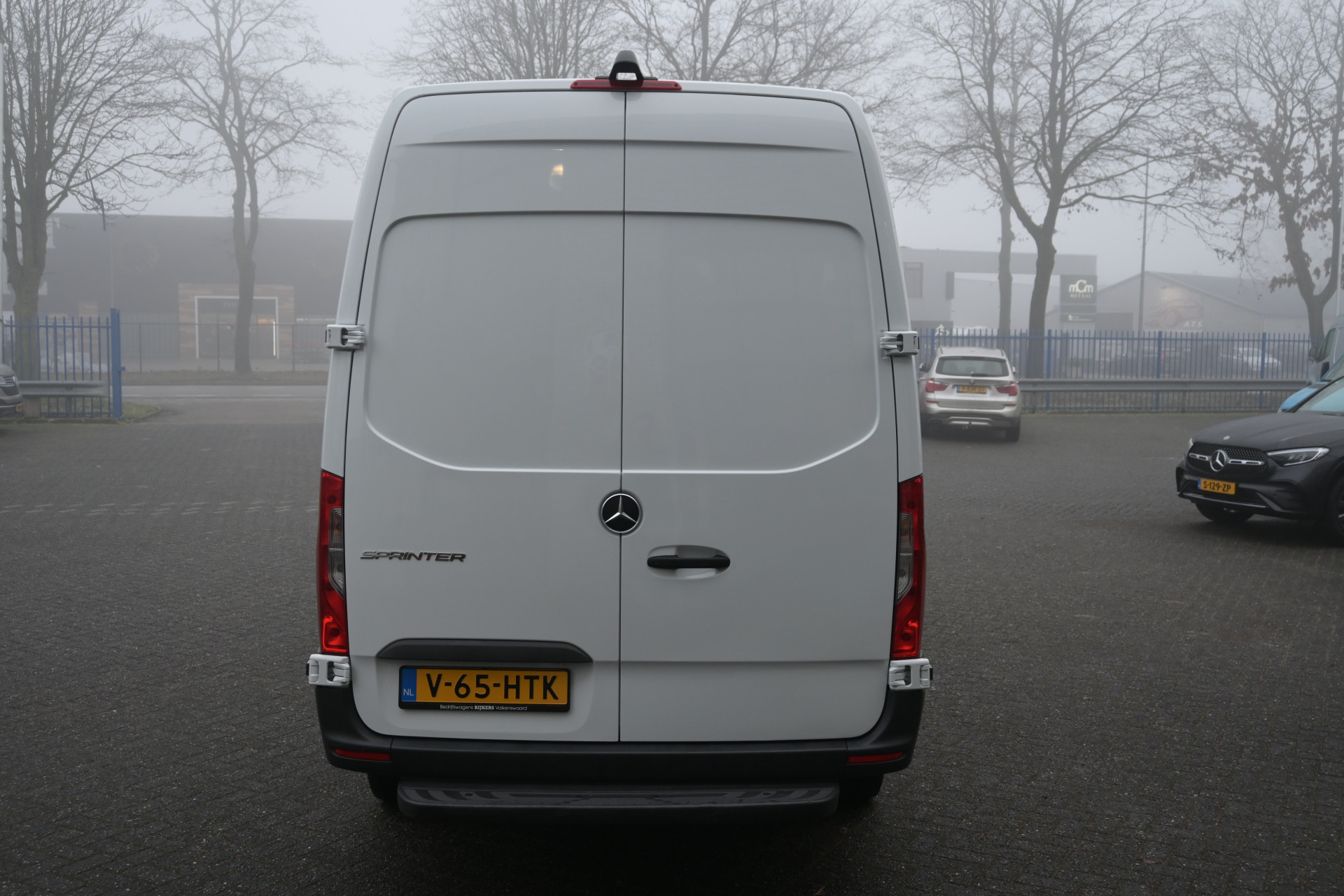 Mercedes-Benz Sprinter 10