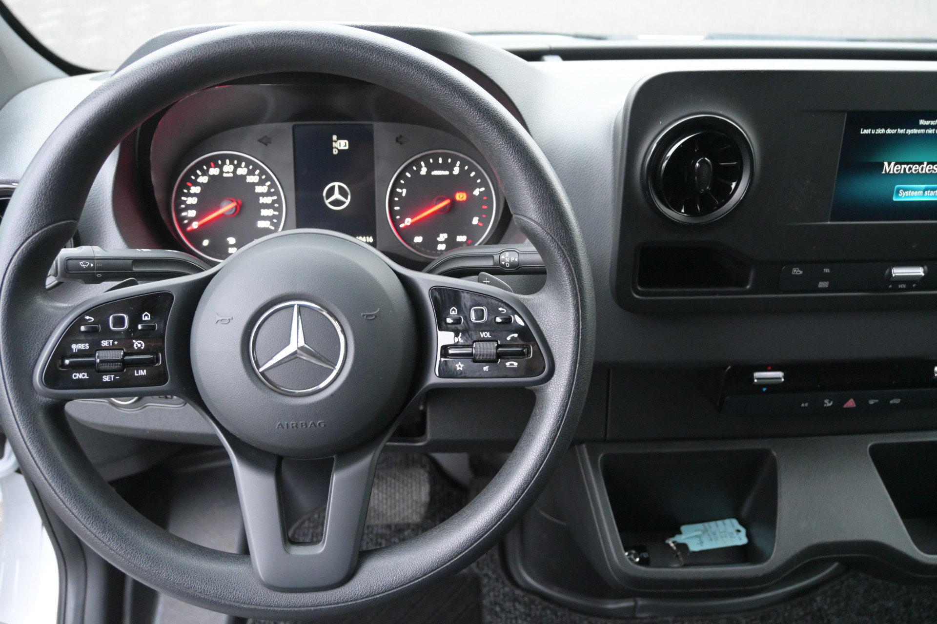 Mercedes-Benz Sprinter 12