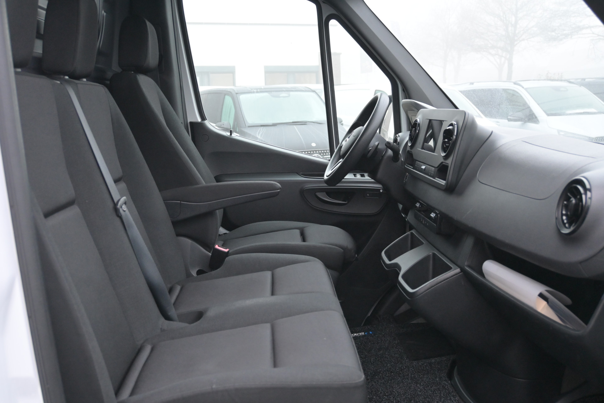 Mercedes-Benz Sprinter 7
