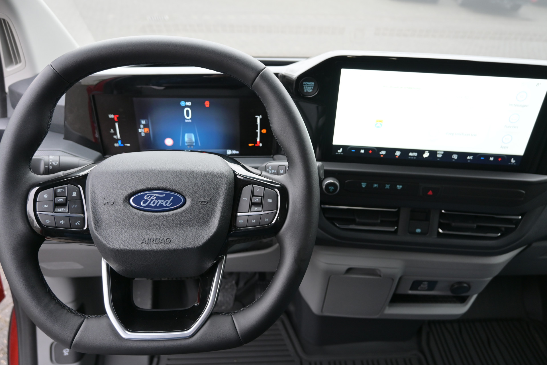 Ford Transit Custom 11