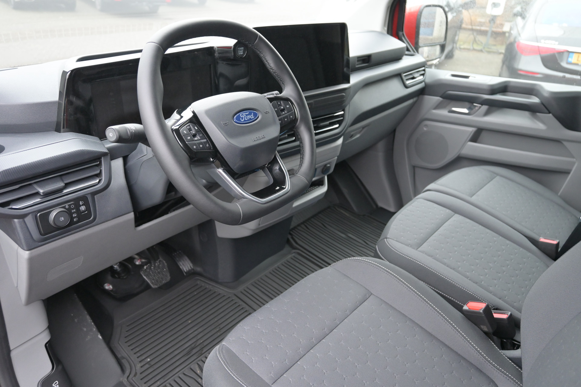 Ford Transit Custom 3