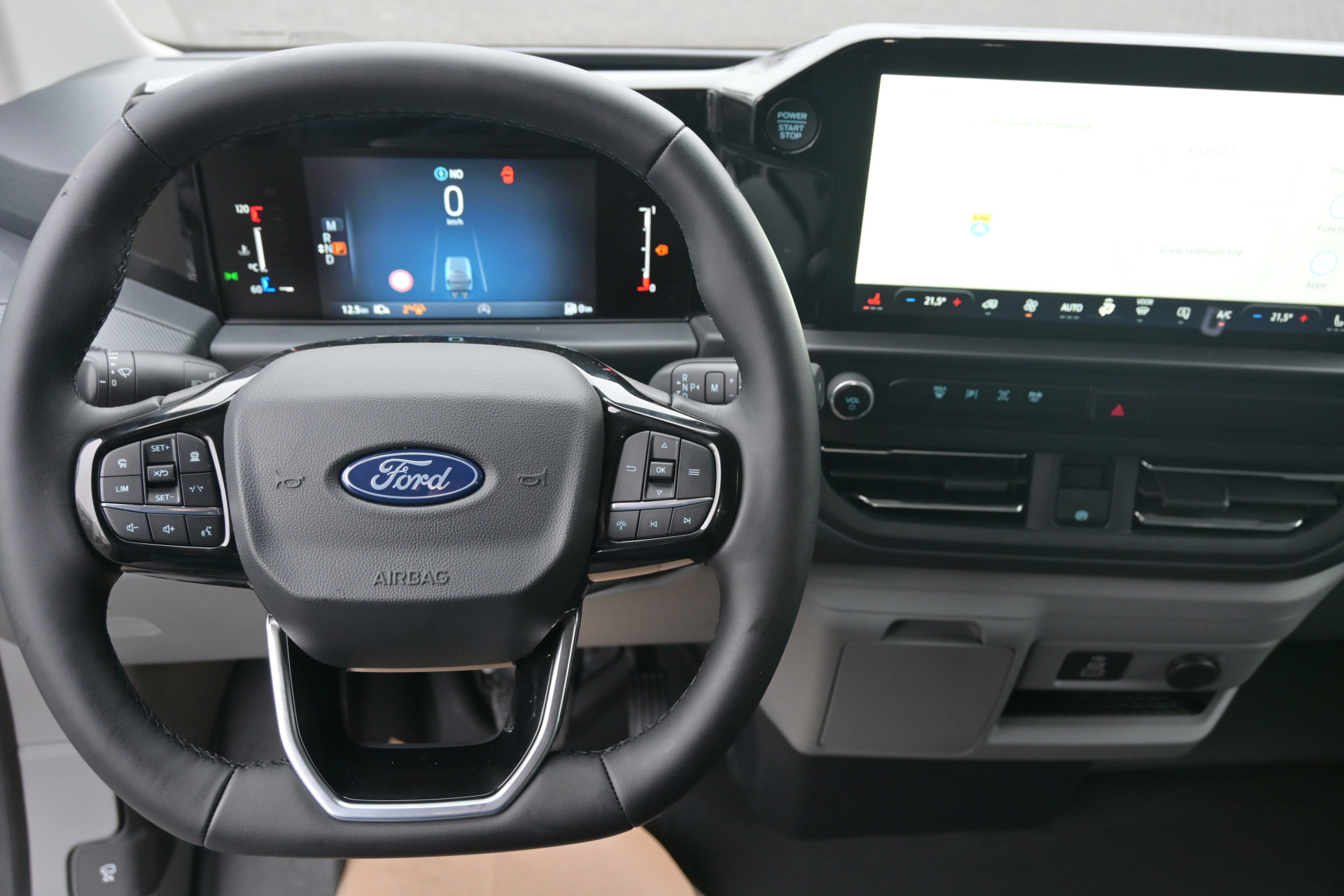 Ford Transit Custom 13