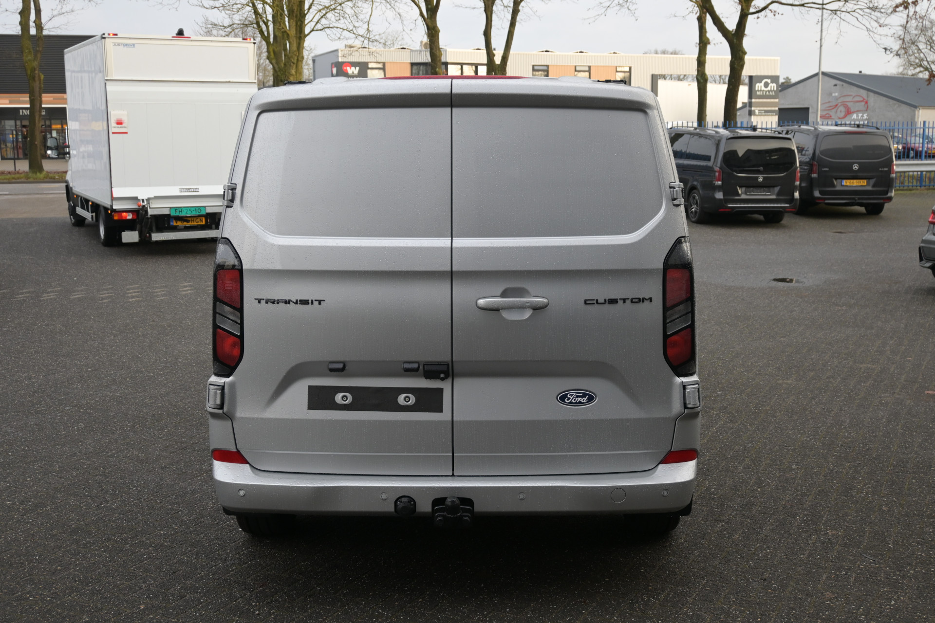 Ford Transit Custom 10