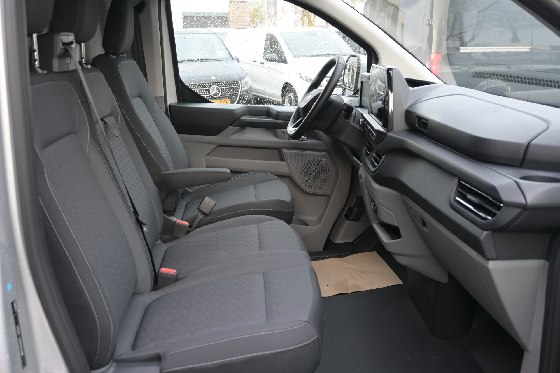 Ford Transit Custom 8