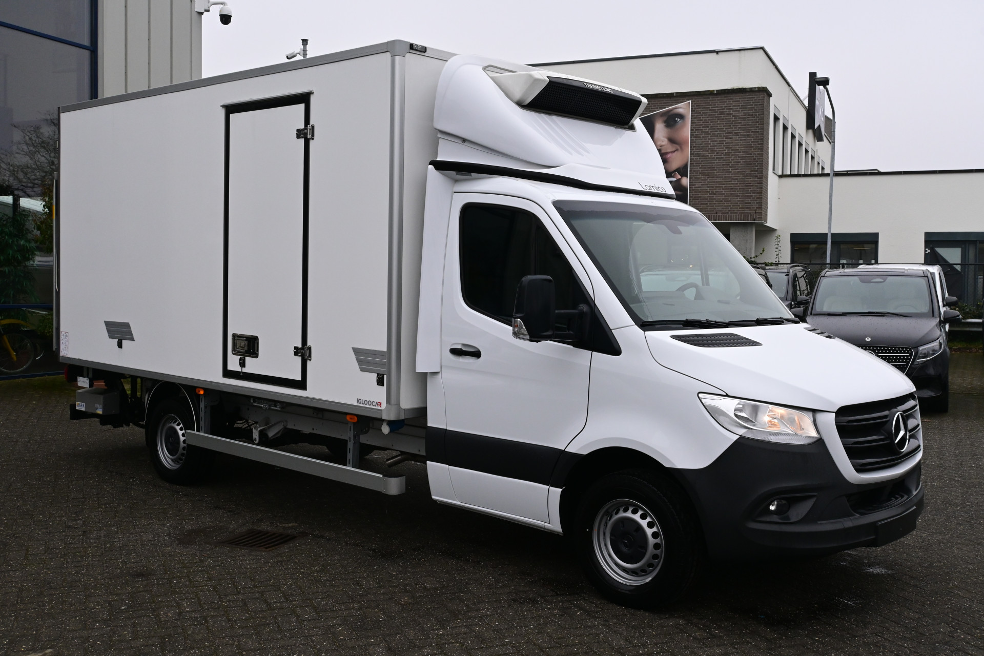 Mercedes-Benz Sprinter 11