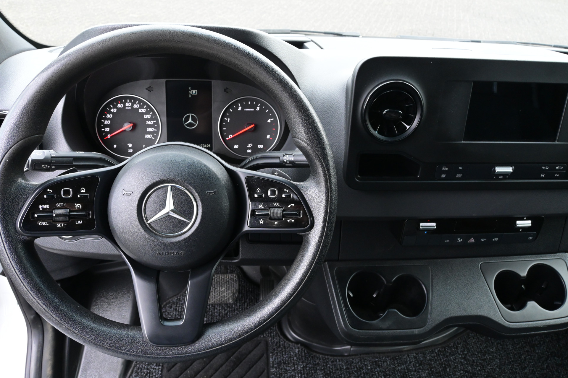 Mercedes-Benz Sprinter 15