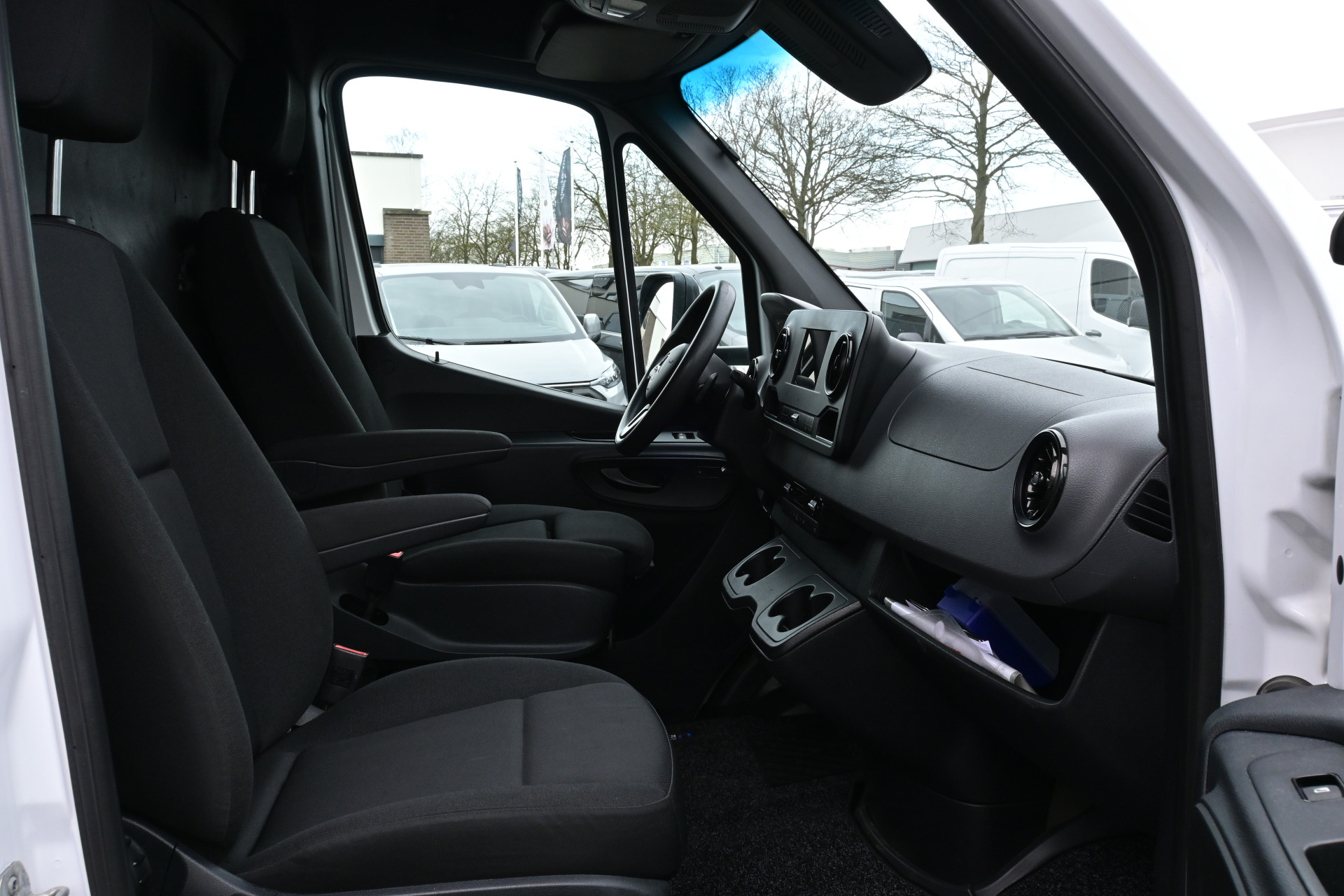 Mercedes-Benz Sprinter 9