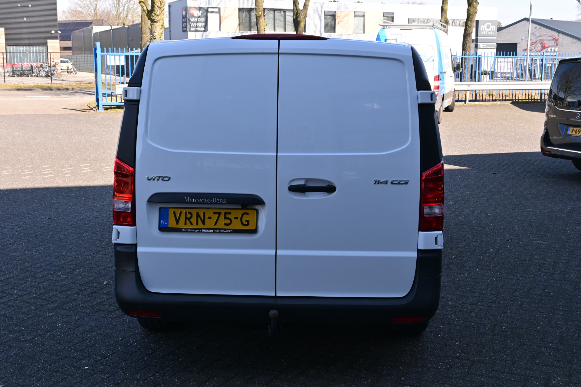Mercedes-Benz Vito 9
