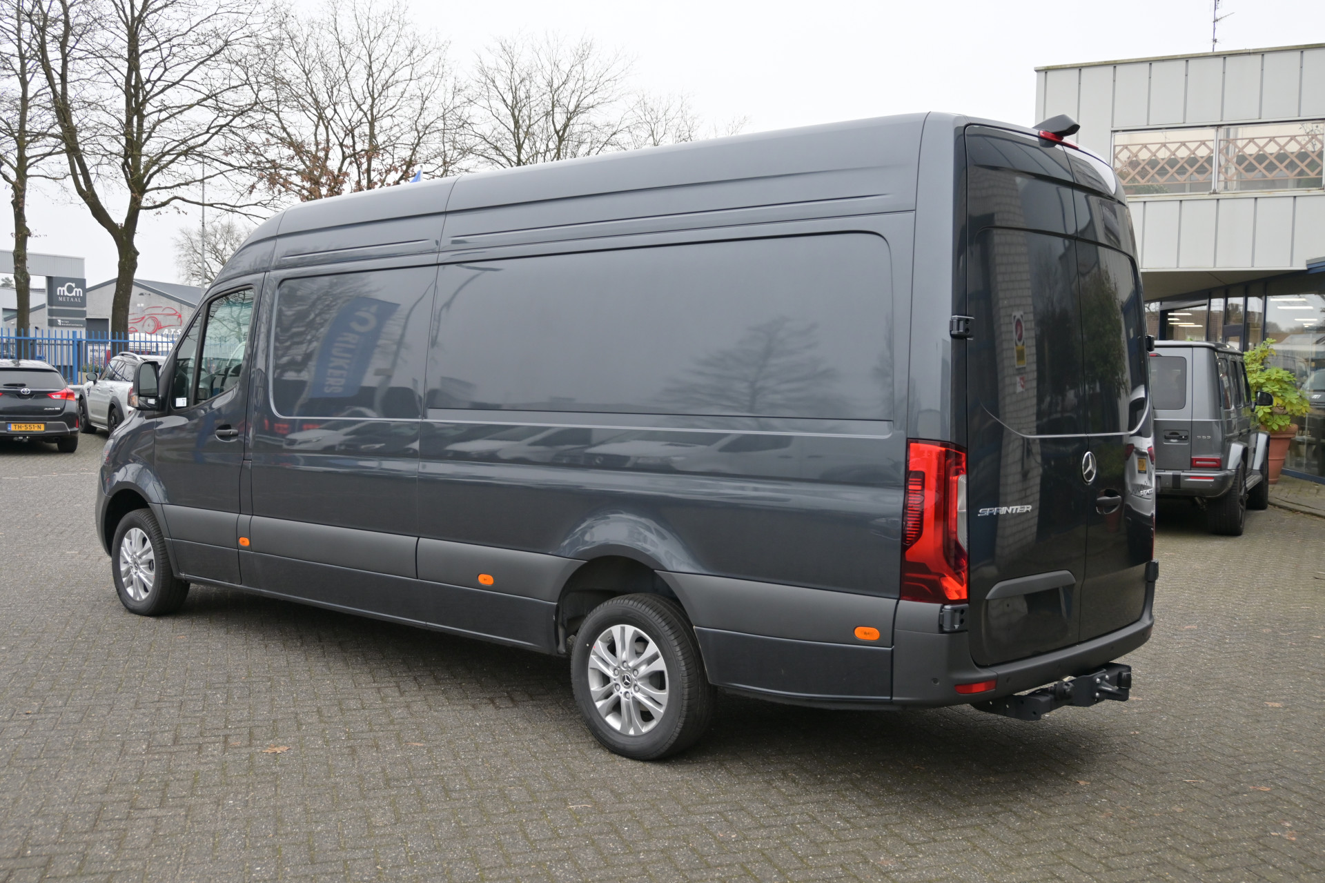 Mercedes-Benz Sprinter 10