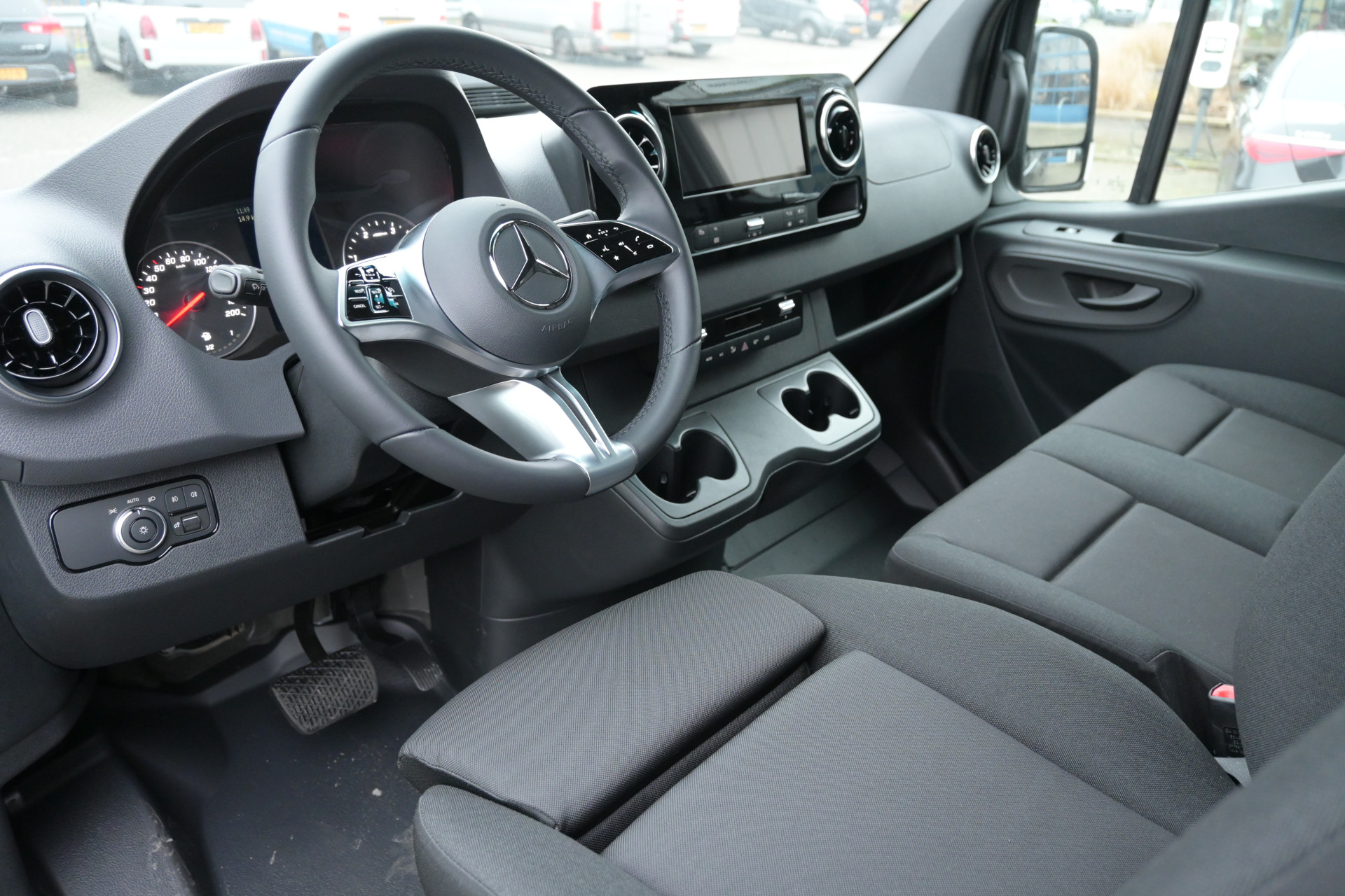 Mercedes-Benz Sprinter 3