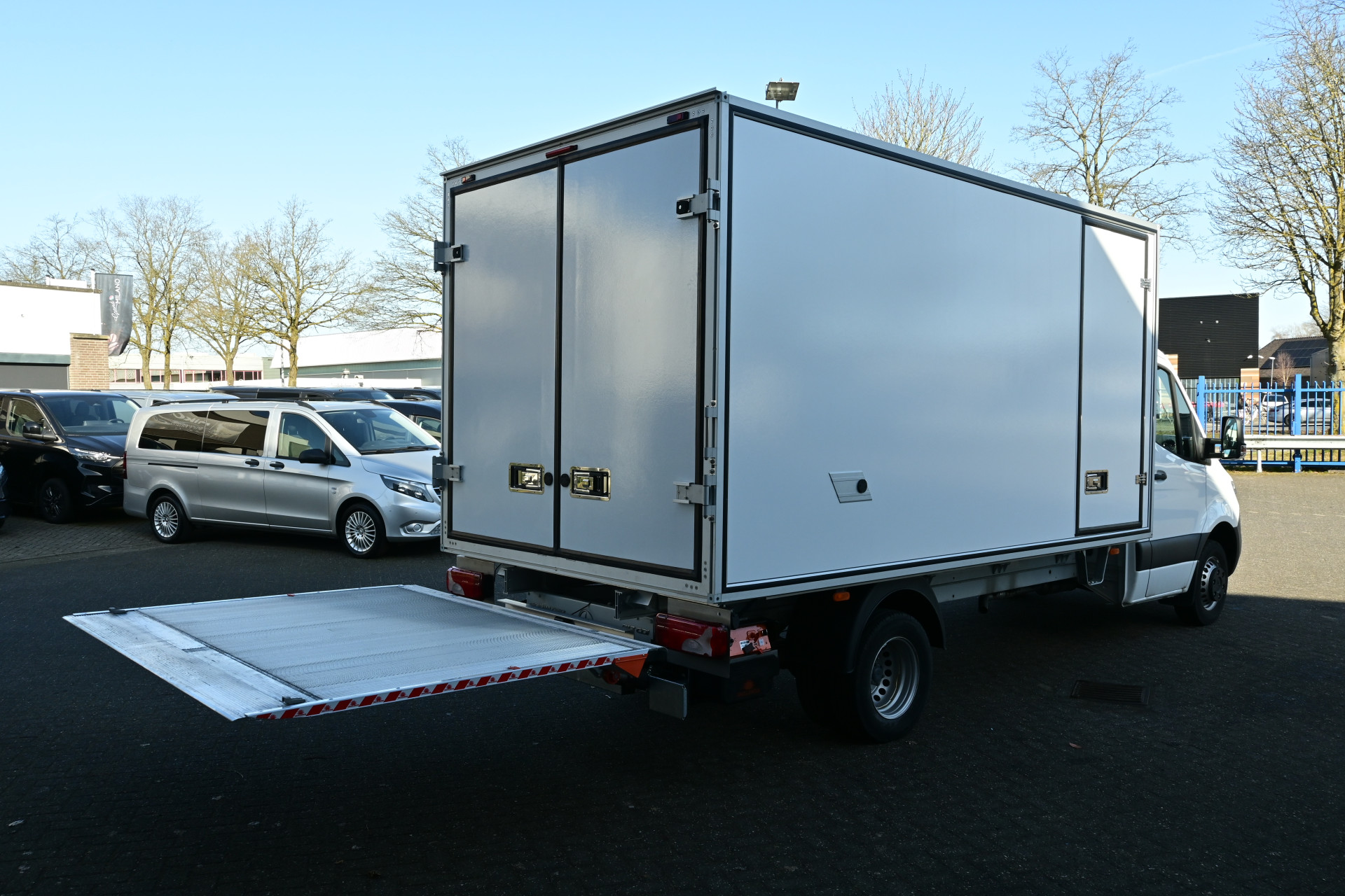 Mercedes-Benz Sprinter 2