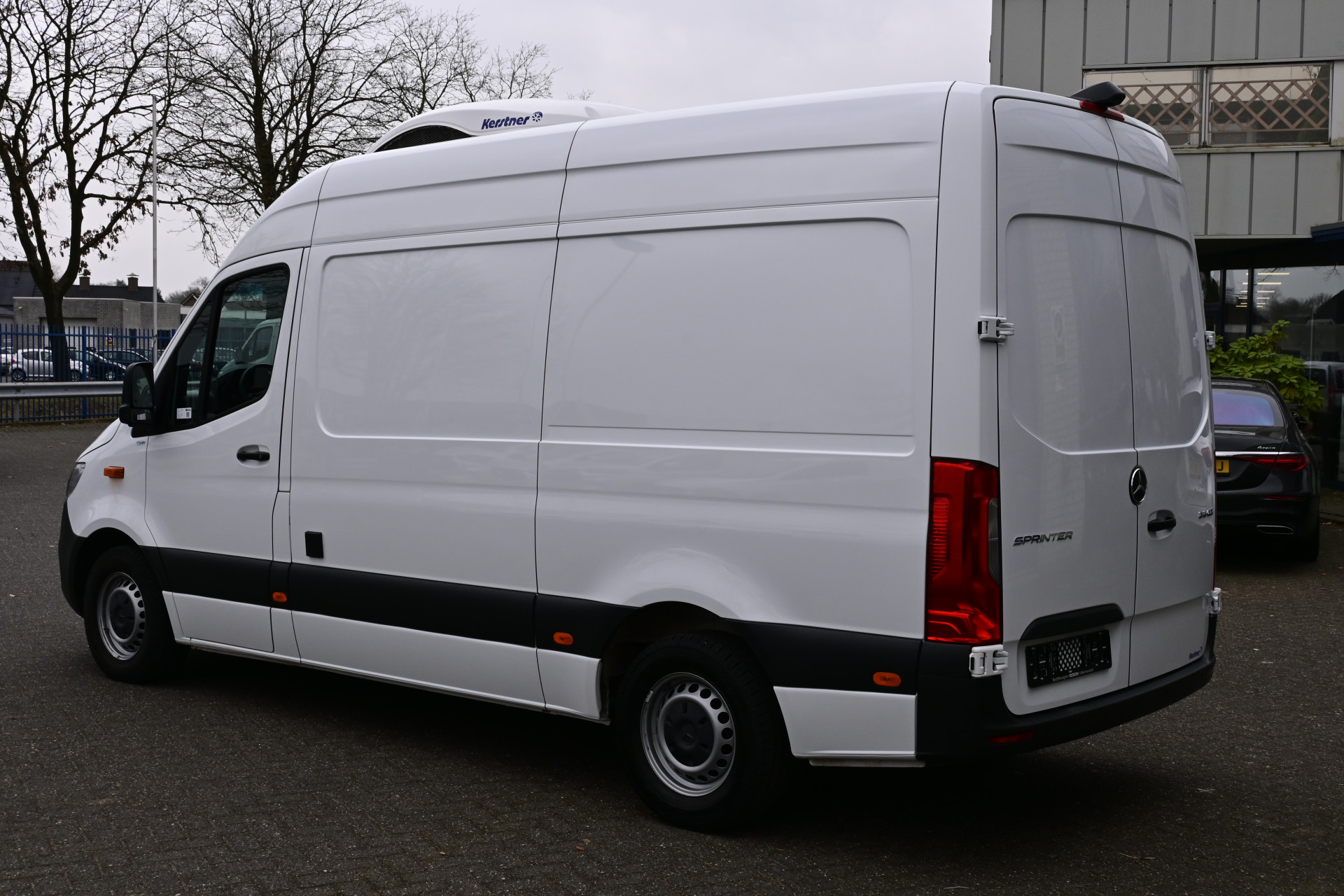 Mercedes-Benz Sprinter 12