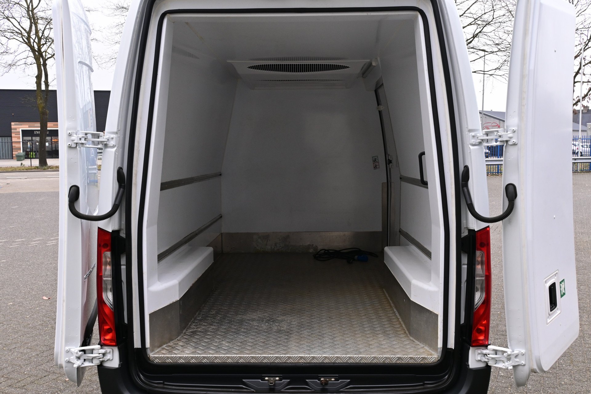 Mercedes-Benz Sprinter 2
