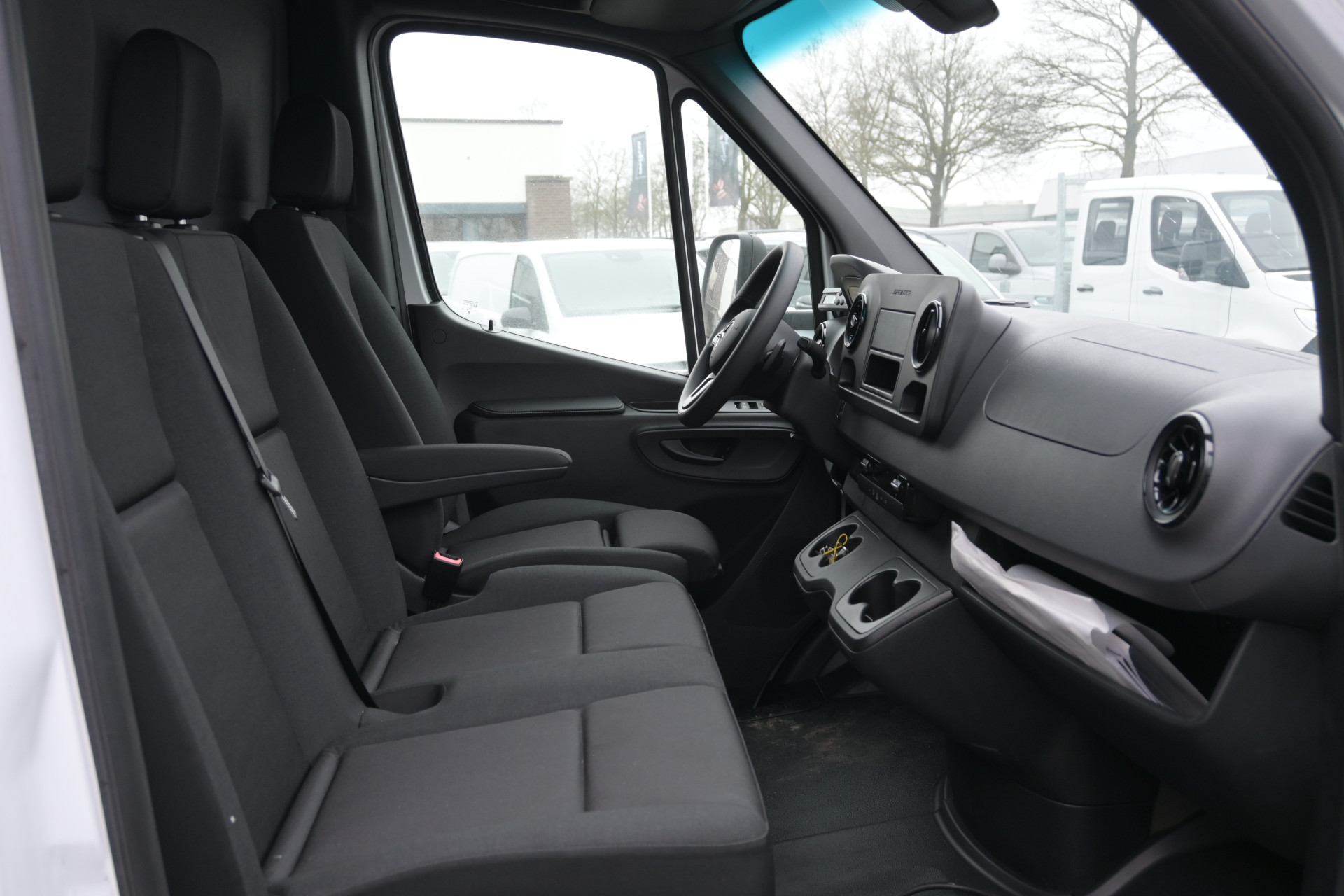 Mercedes-Benz Sprinter 8