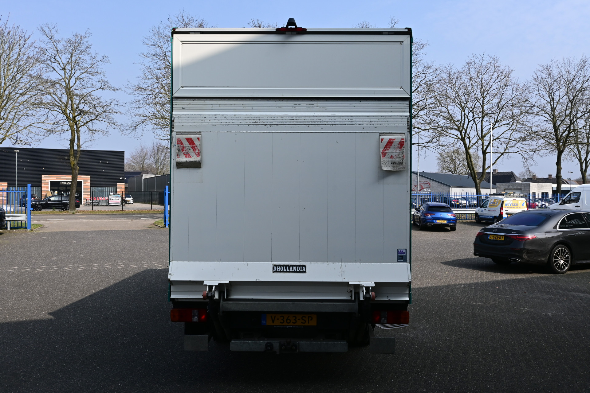 Mercedes-Benz Sprinter 11