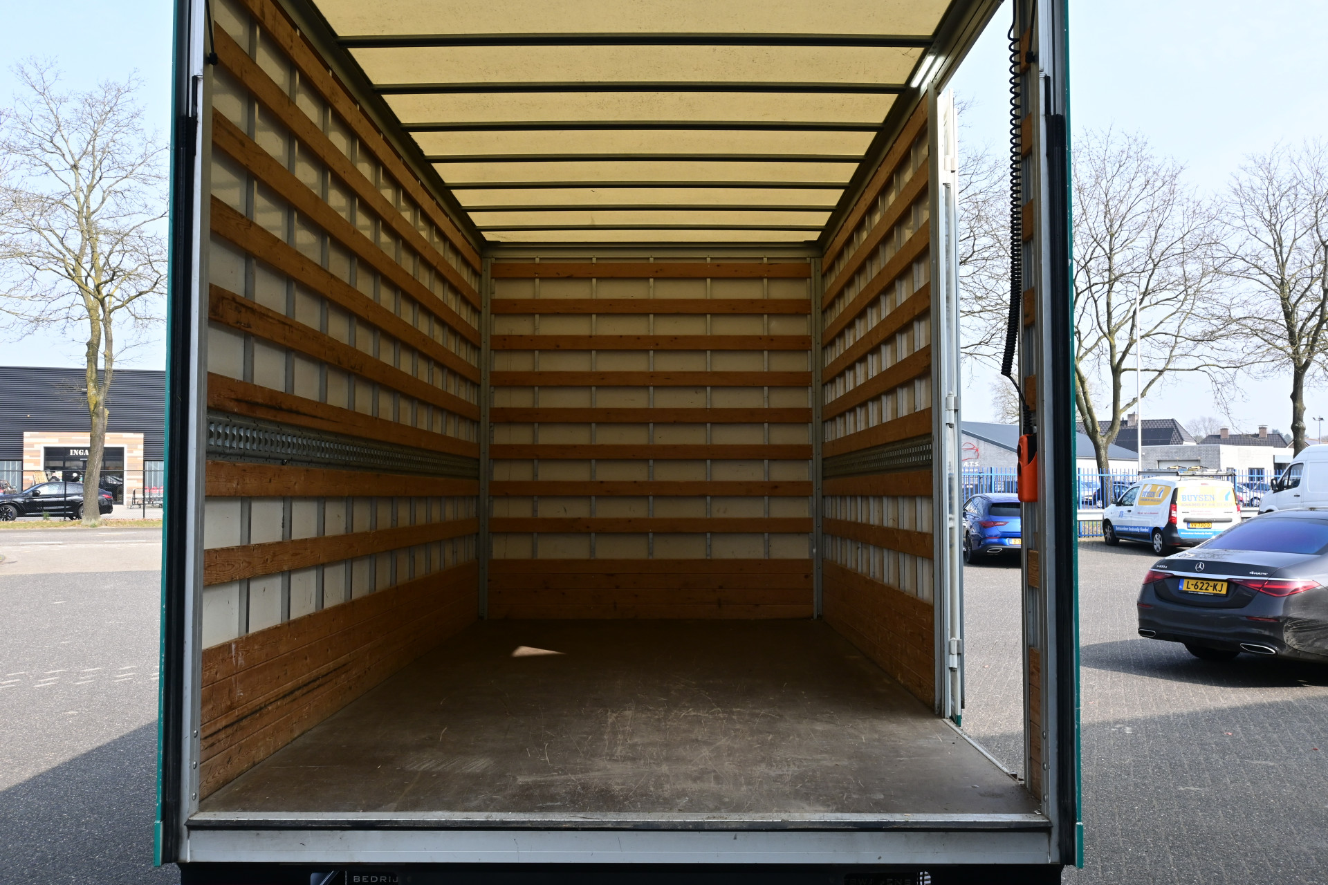 Mercedes-Benz Sprinter 13