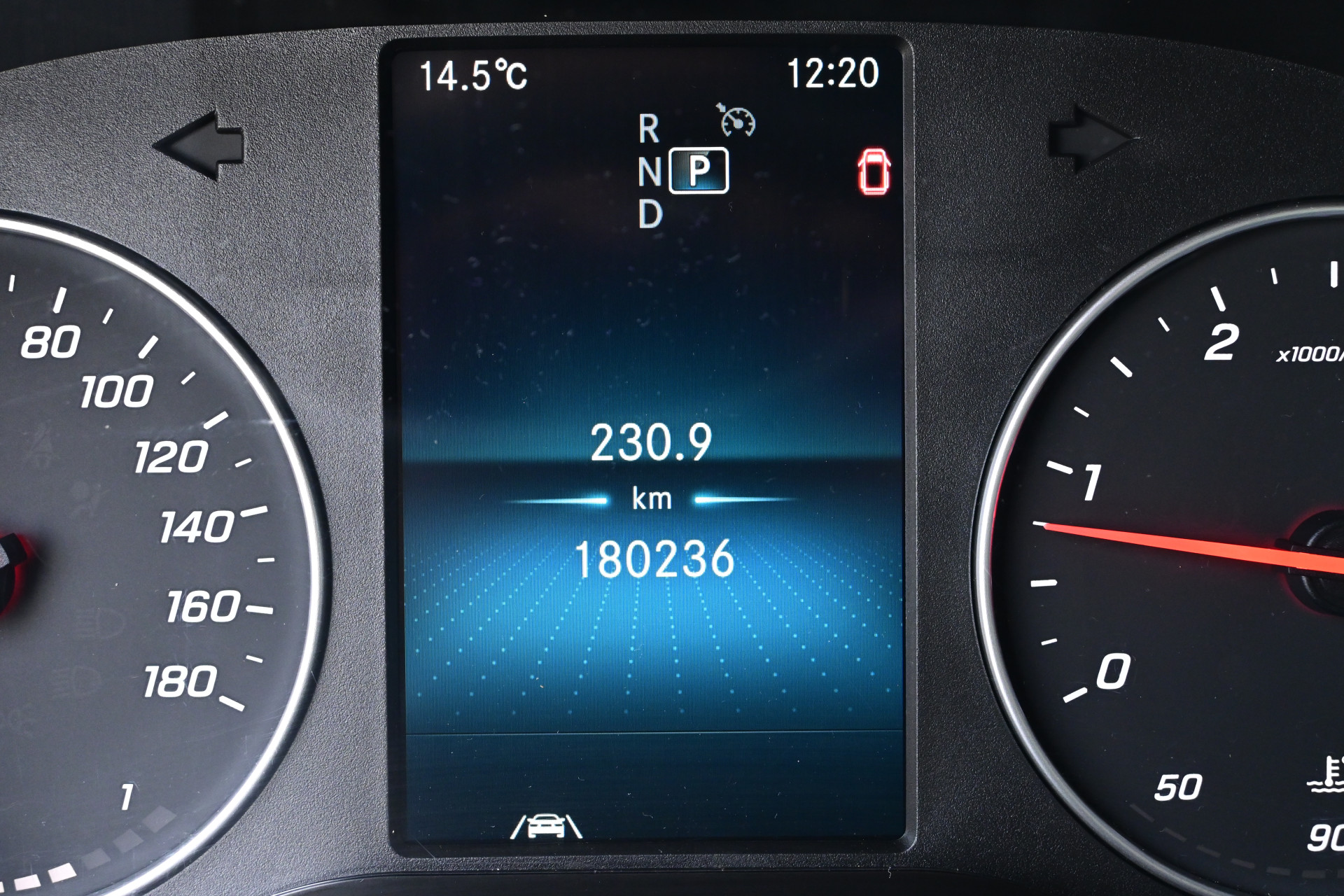 Mercedes-Benz Sprinter 16