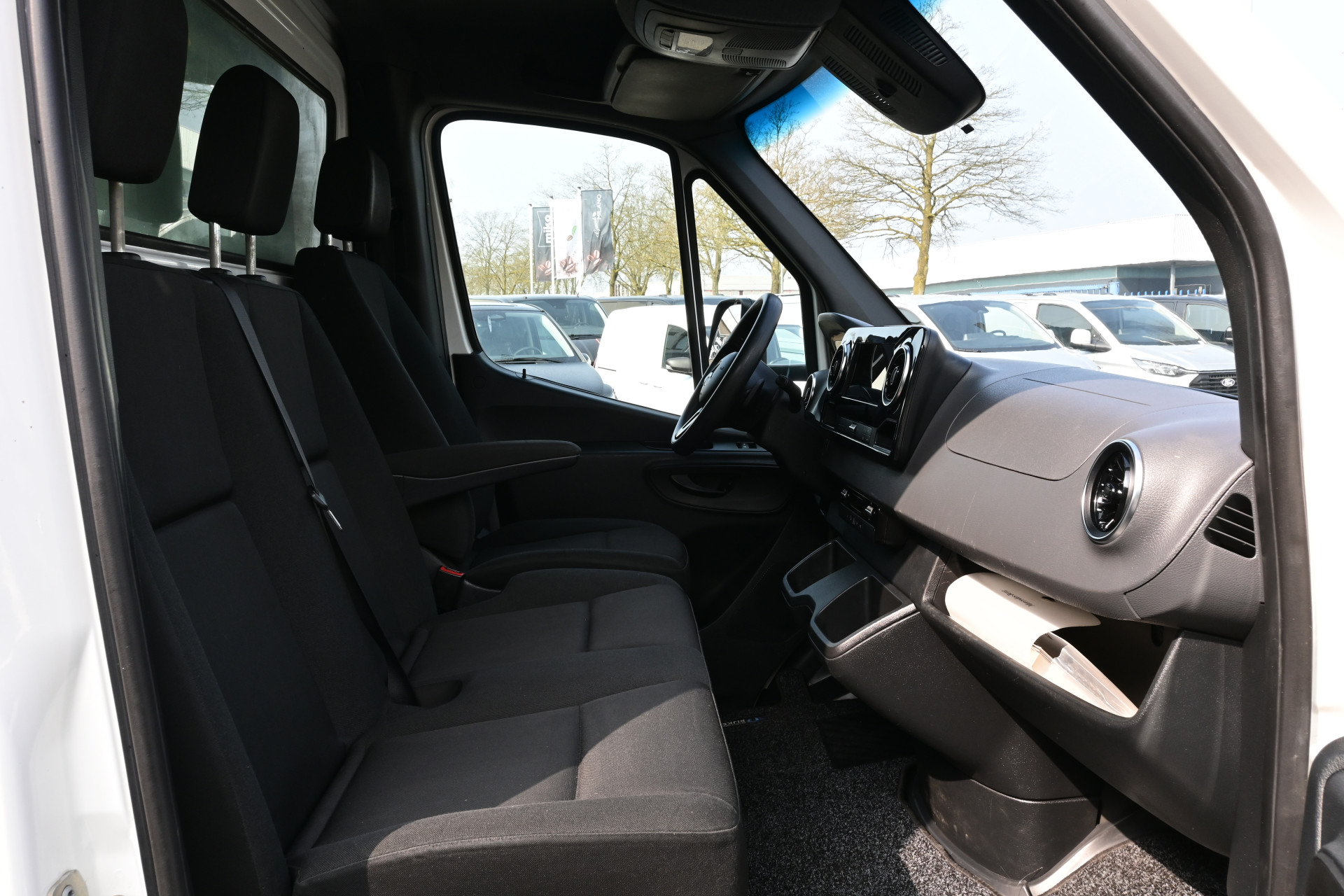 Mercedes-Benz Sprinter 8