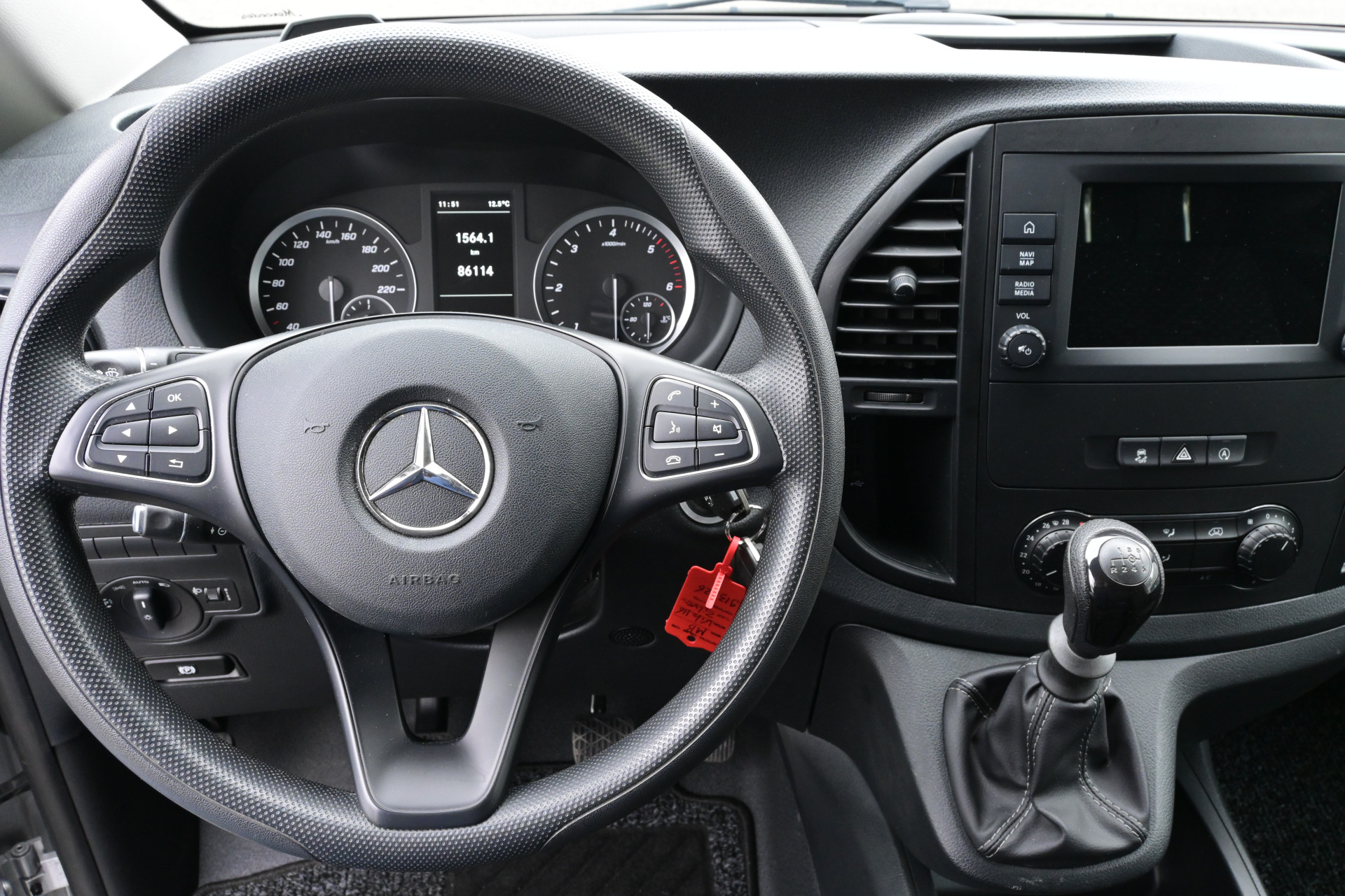 Mercedes-Benz Vito 13