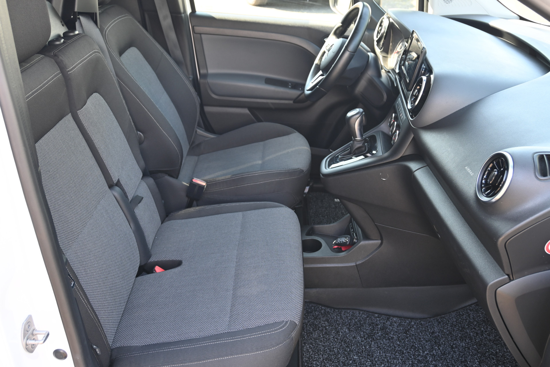 Mercedes-Benz Citan 10