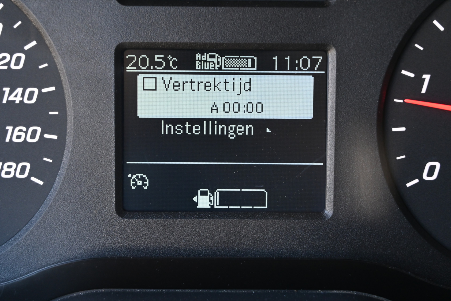 Mercedes-Benz Sprinter 13