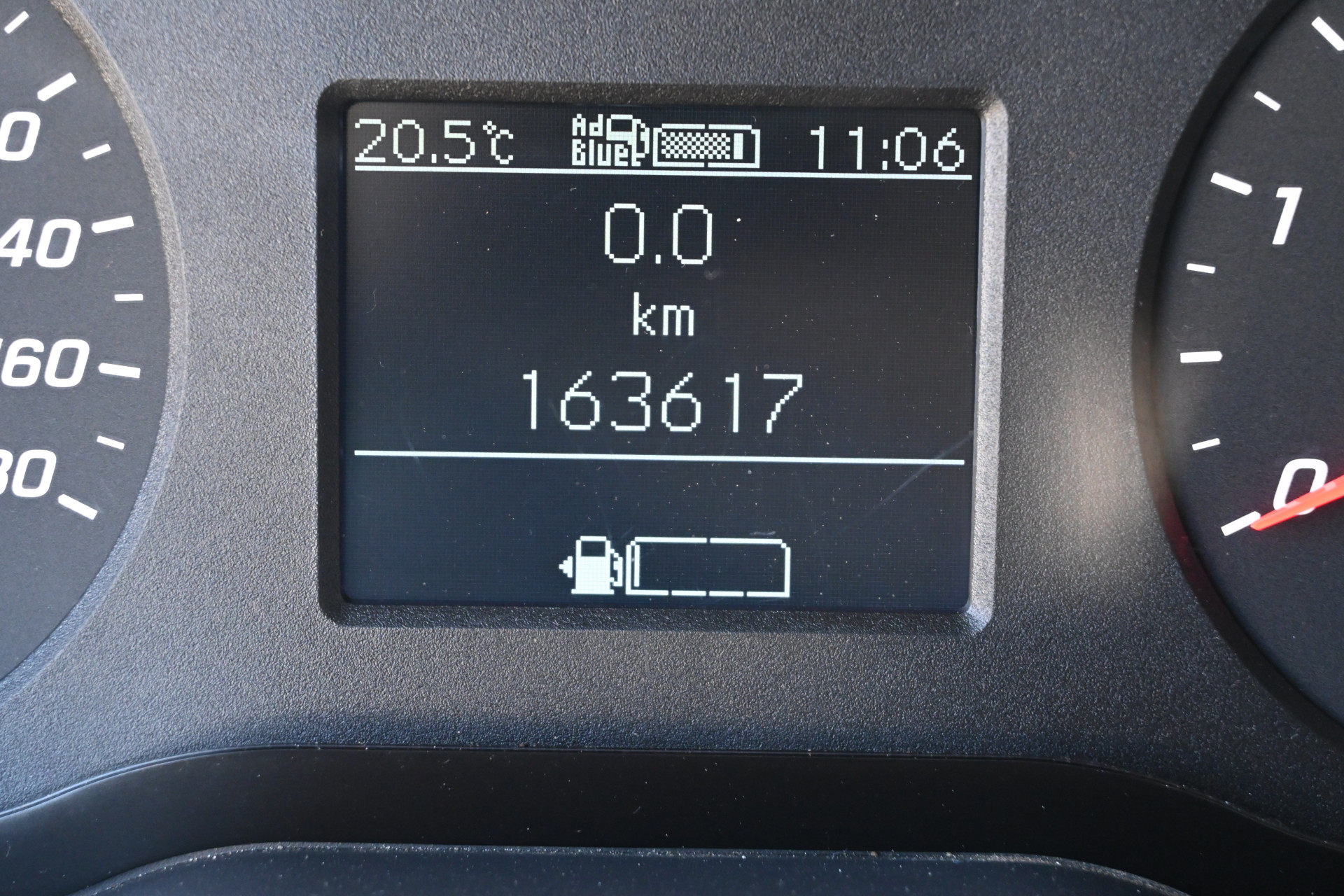 Mercedes-Benz Sprinter 14